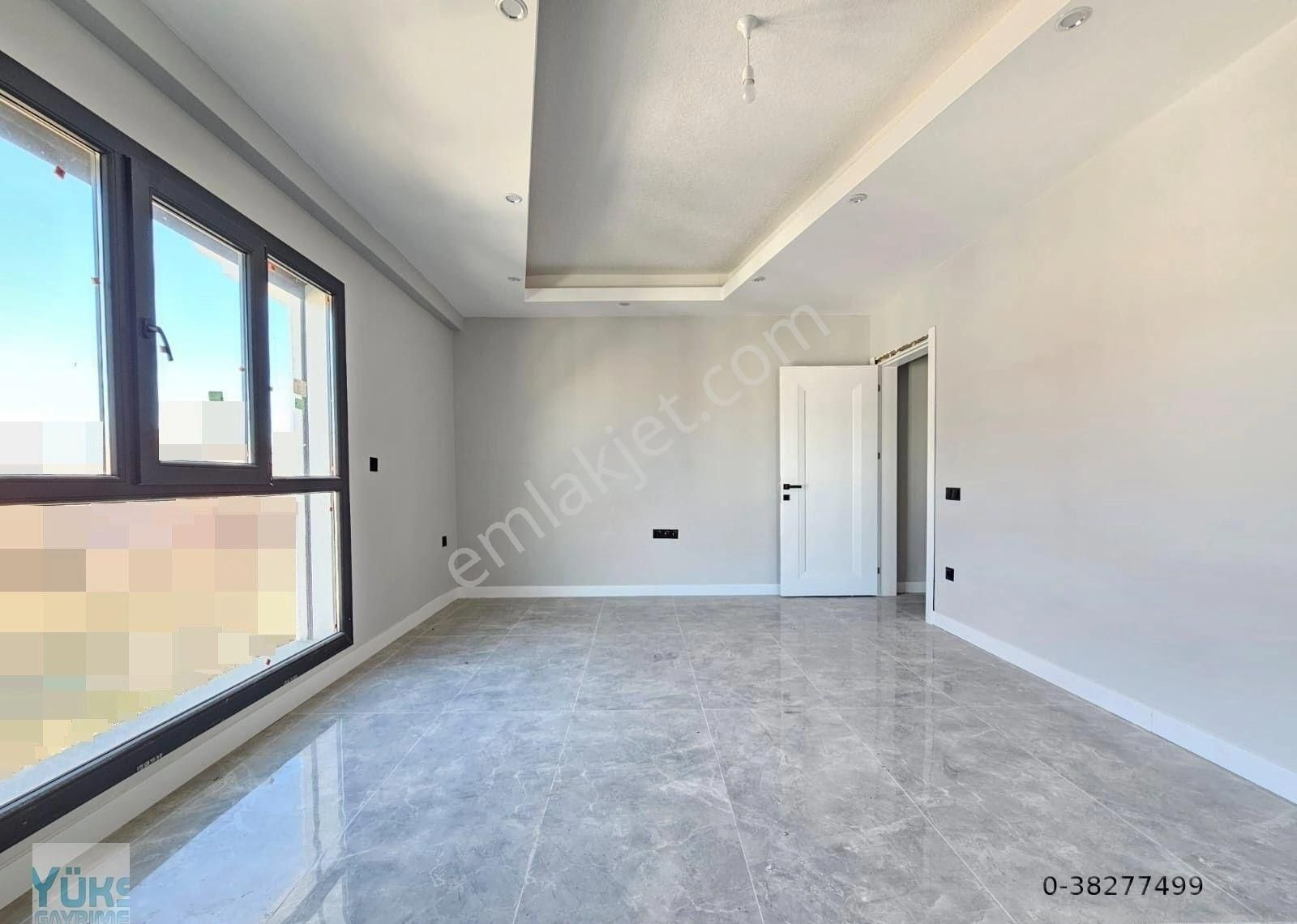 Denizli Gerzele De 3+1 200 M2 Önü Açık Satılık Daireler