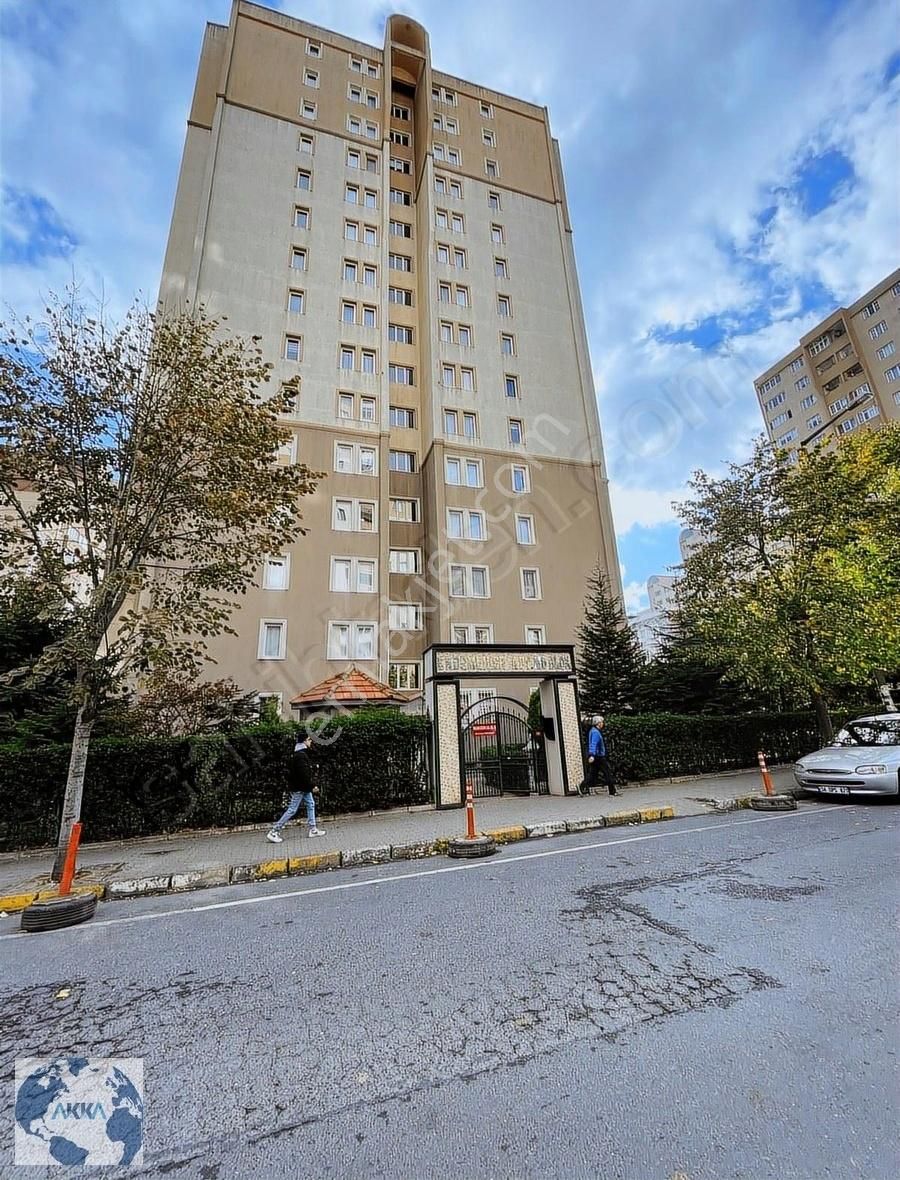 Beylıkdüzü Marmarapark Avm Yanında Site İçinde 3+1 Satılık Daire