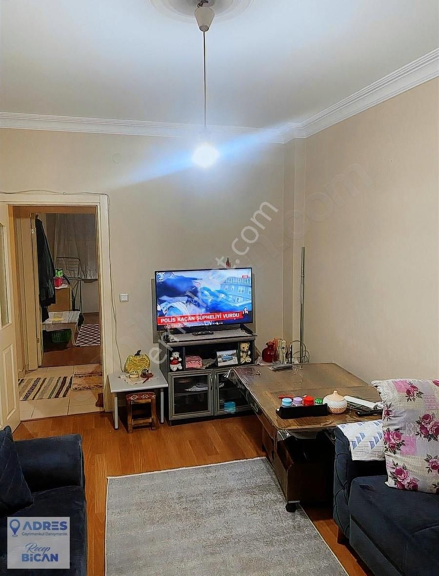 Ters Dublex 2 Ayri Daire 4 + 2 Satilik Daire