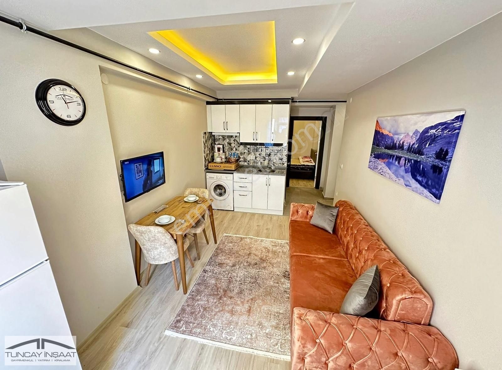 Tuncay'dan Metro-büs 9 Dk Full Eşyalı 1+1 Ferah Daire