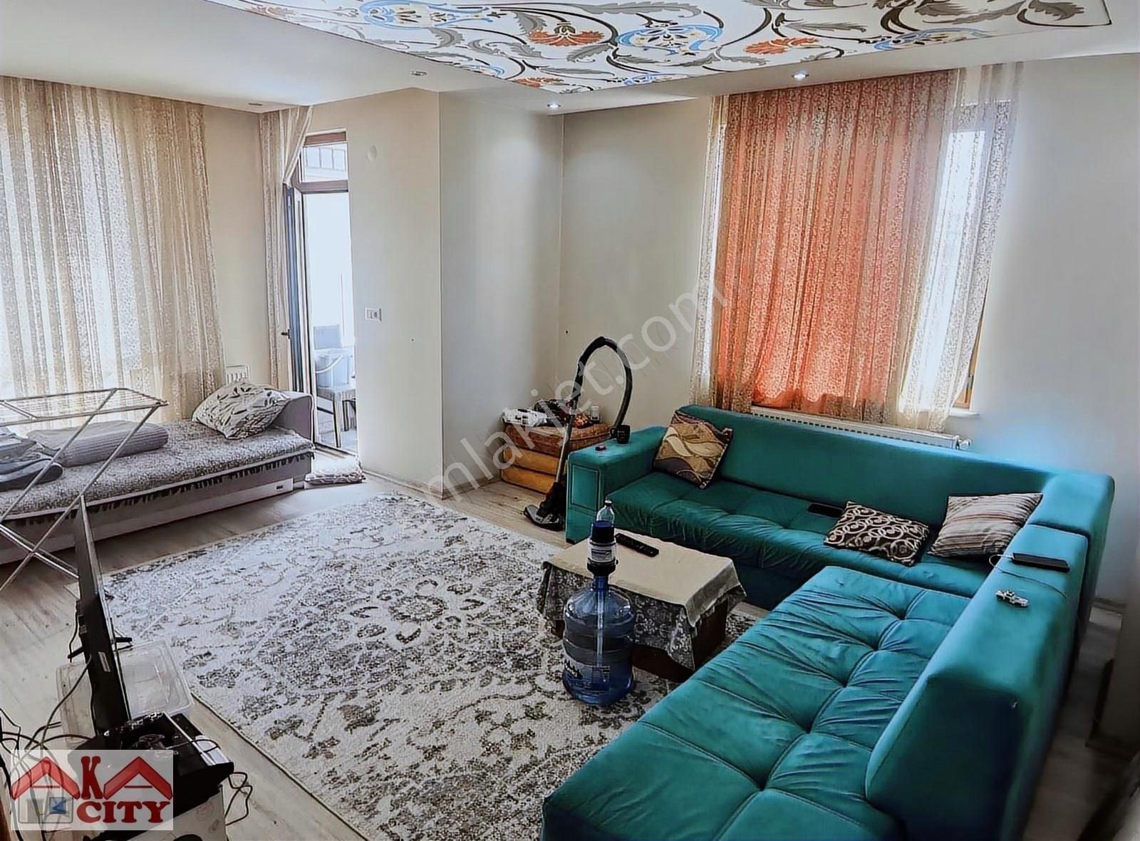 Avcılar Merkezde Metrobüse Yakın Yeni Binada Kiralık Daire