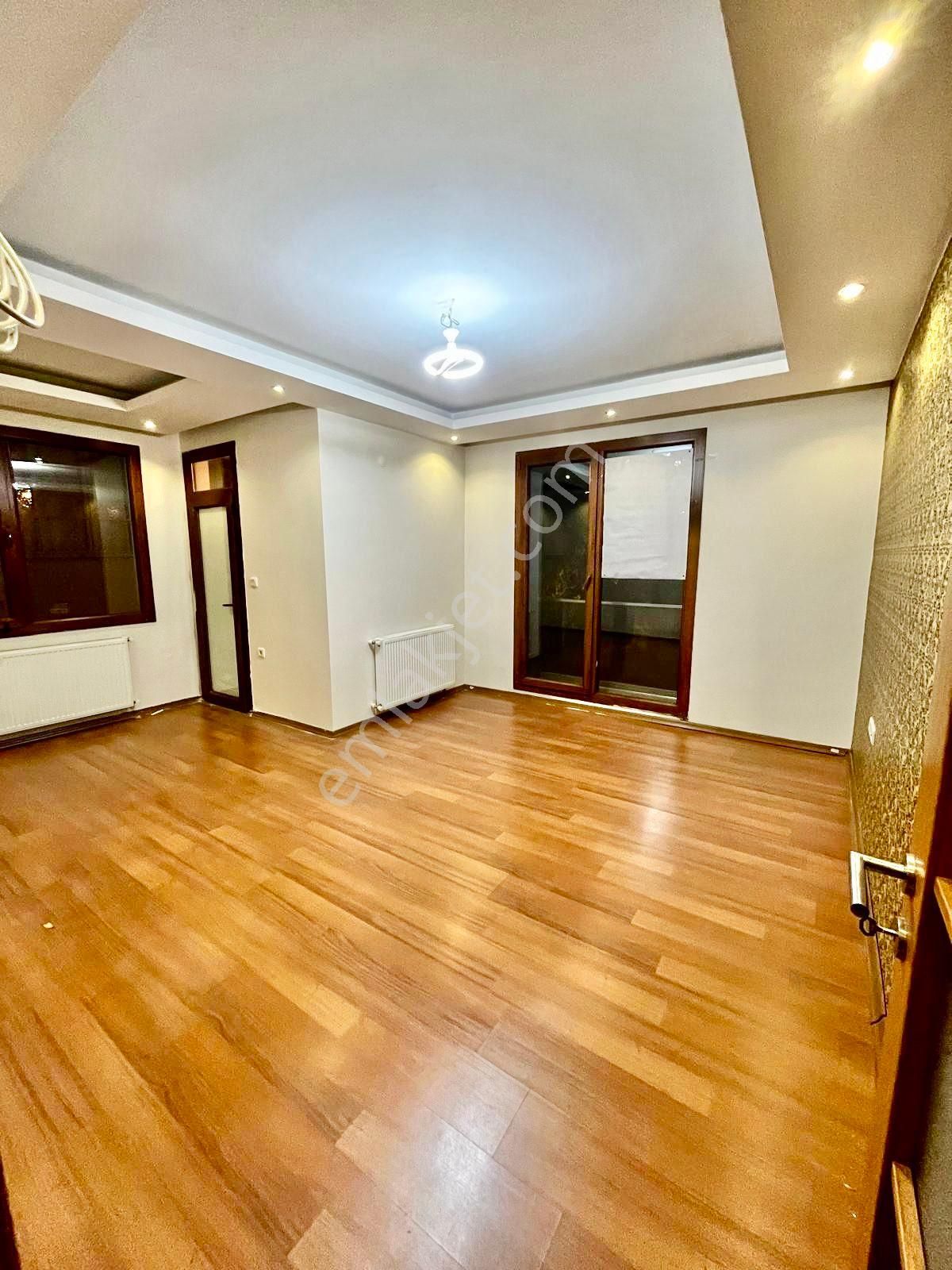 Denizköşkler’de 2+1 Yeni Binada 110m2 Acil Satılık Ara Kat Daire