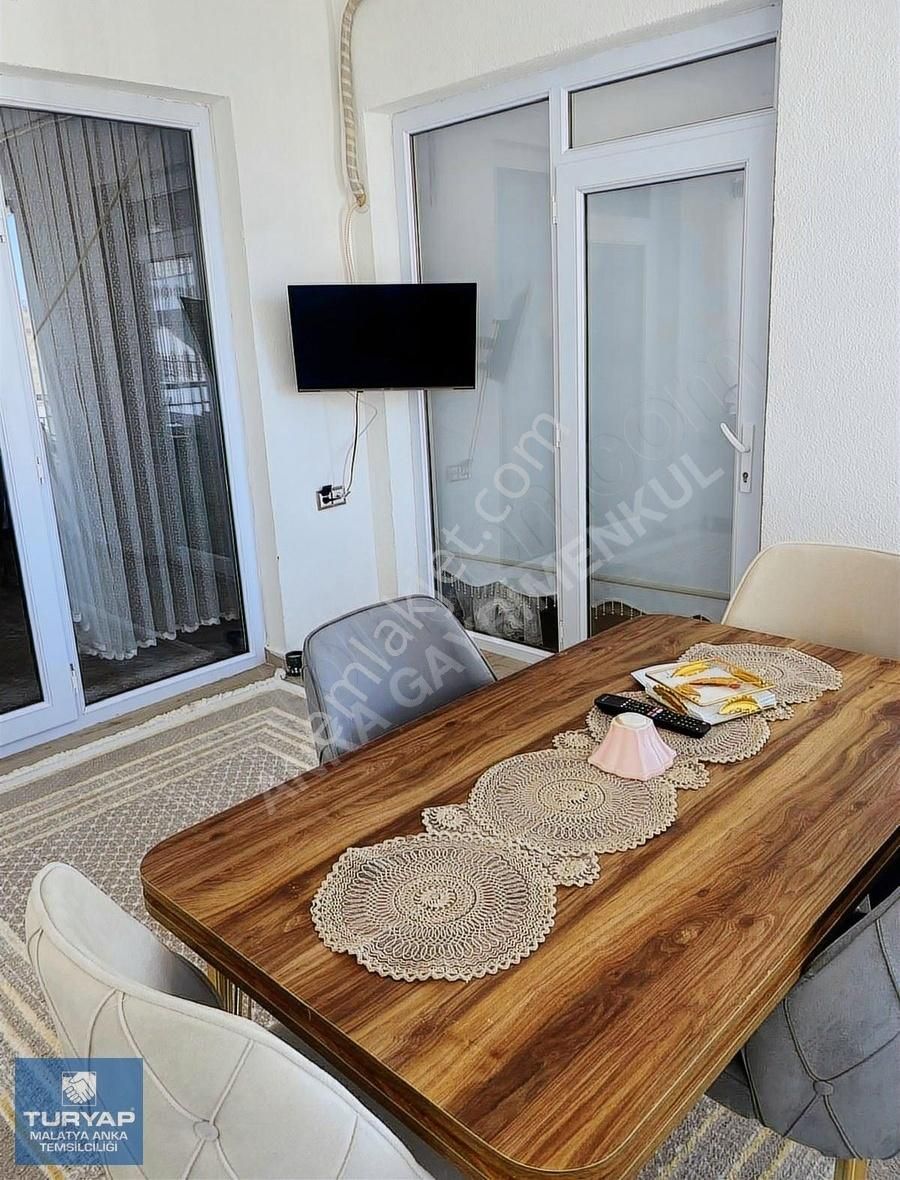 Turyap Anka' Dan Yukarı Çöşnük'te Satılık 3+1 Lüks Daire..!!