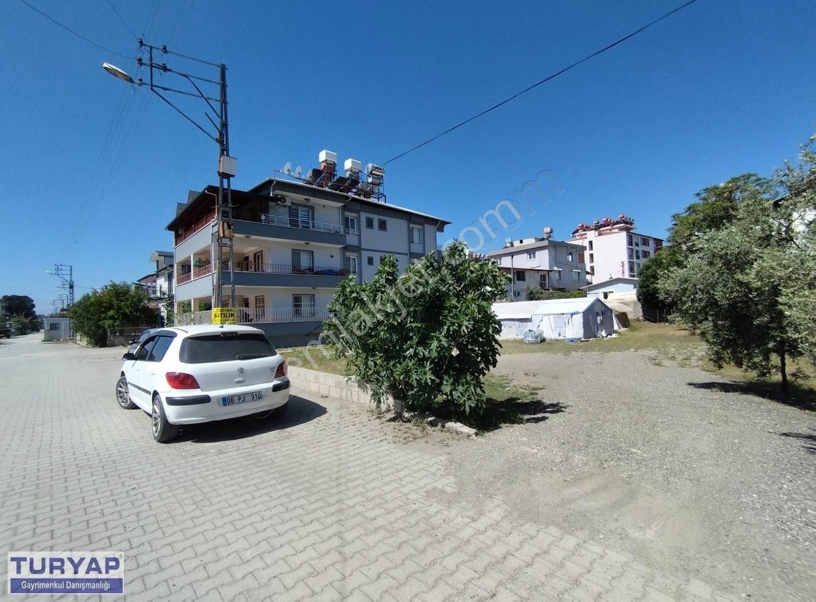 Serinyolda Ana Caddeye Yakın Satılık 535 M² İmarlı Parsel