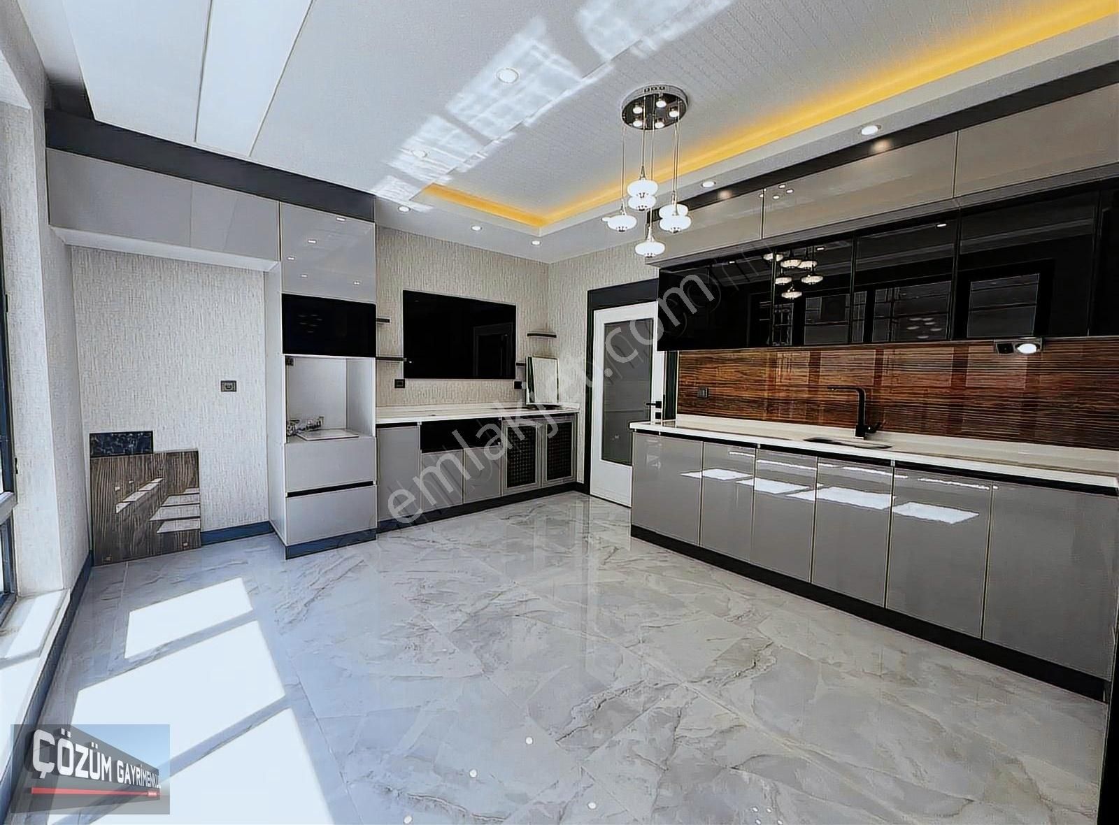 Kalite Yeniden Yazılıyor Çözüm'de Sıfır 3+1 Full Yapılı Daireler - Görsel 31