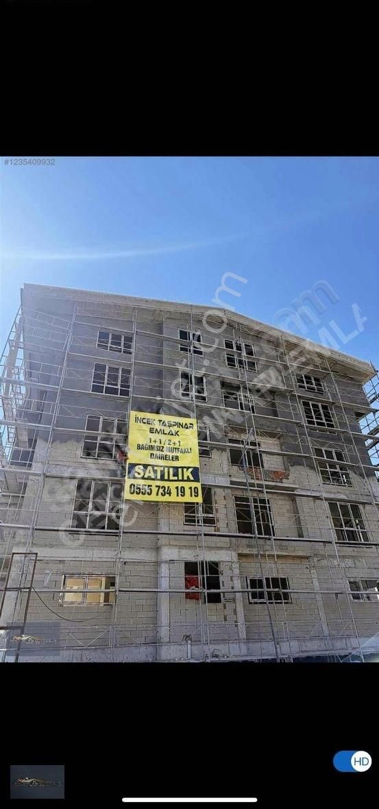 İncek Taşpınar Emlaktan Satılık Yatırımlık 1+1 Daire