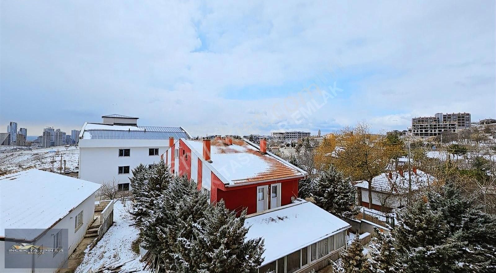 İncek Taşpınar Emlaktan Bağımsız Mutfak Katta Satılık 1+1 Daire