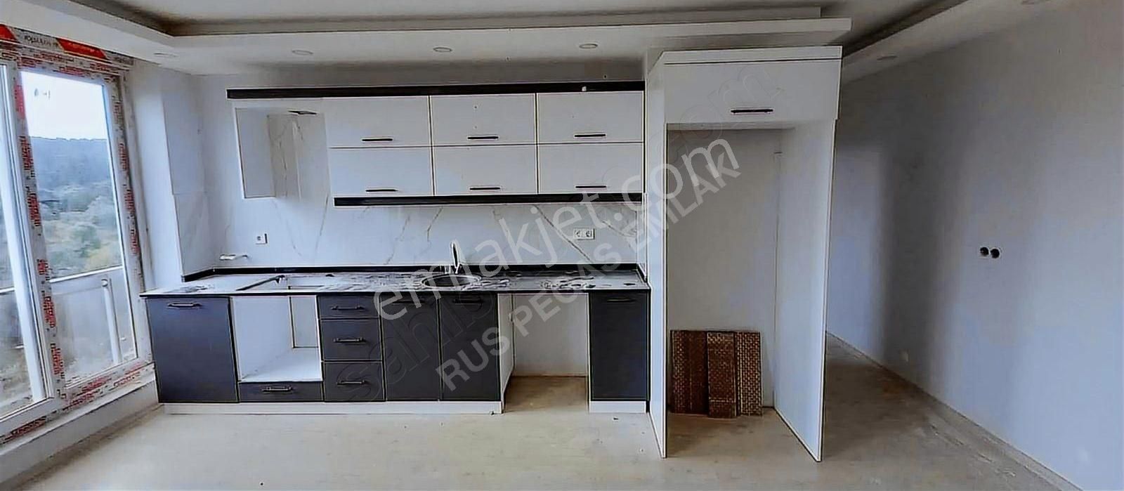 Antalya Çankaya Mah.orman Manzaralı 1+1 Kiralık Daire