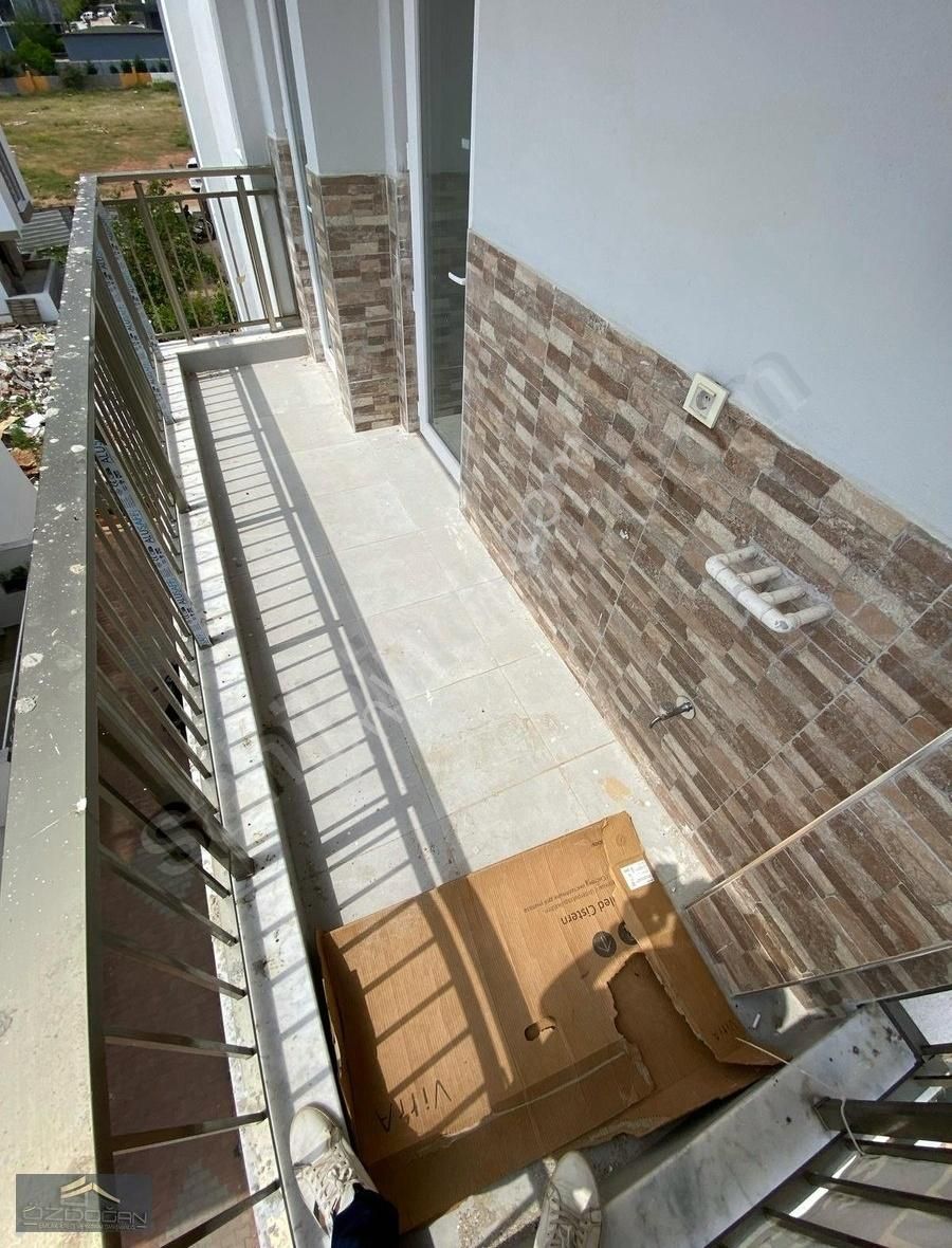 Fevziçakmak'ta 5+1 Asansör Katta Tek Çift Mutfak Ebeveyn Banyolu - Görsel 18