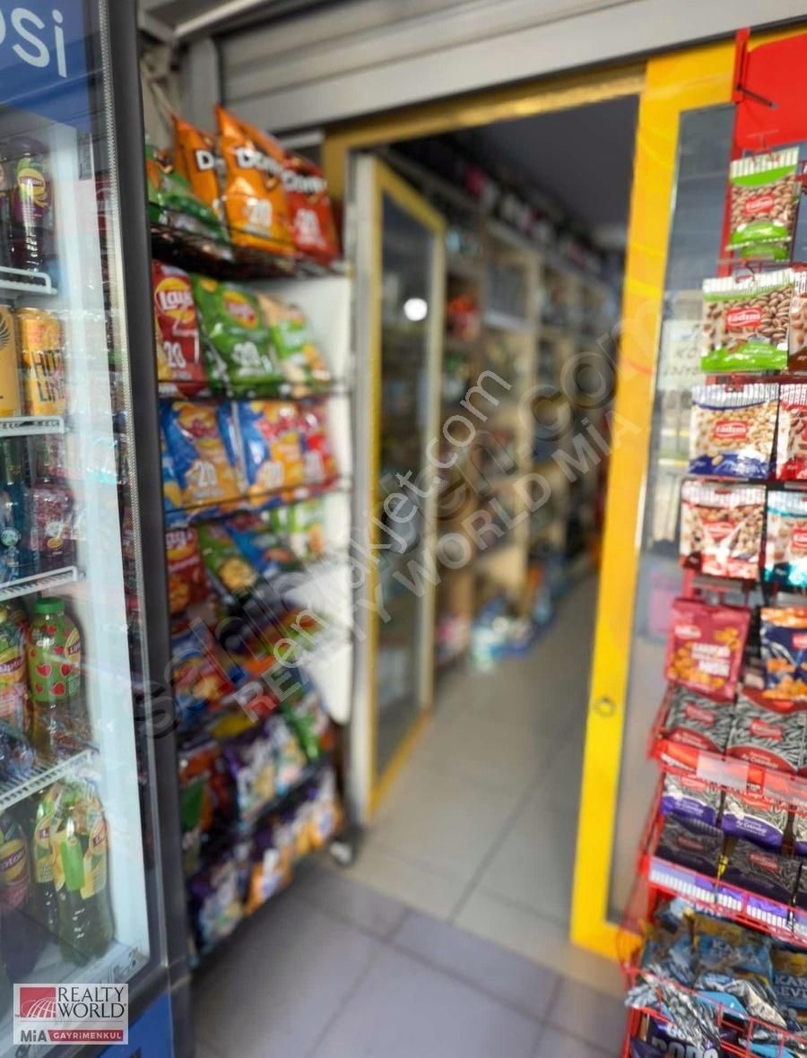 Antalya Yeşilyurt Mahallesinde Devren Satılık Tekel Market