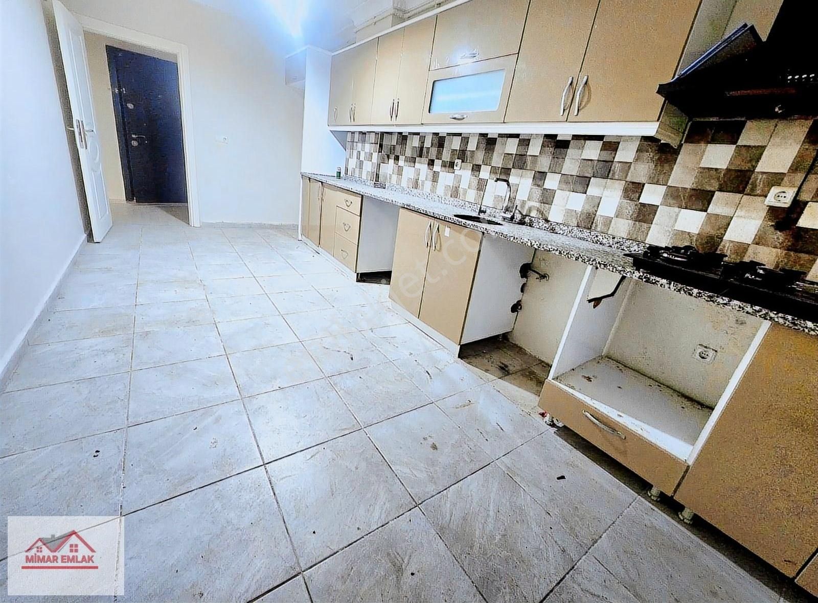 Mimar Yapıdan Meydan Mevki 2+1 İskanlı Bahçe Kat
