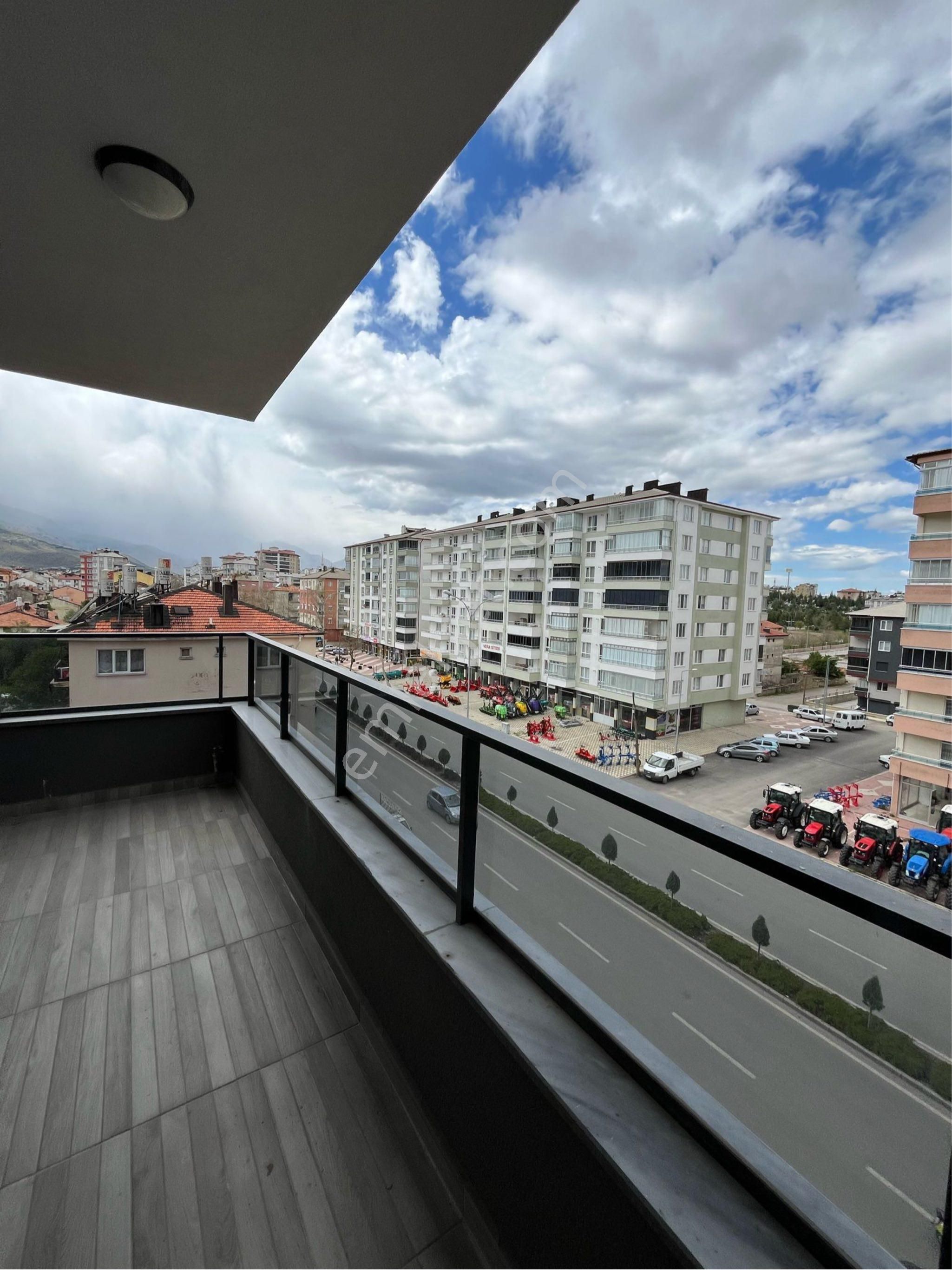 Ulukapı Mahallesi’nde 3 + 1 Beşinci Kat Sıfır Daire