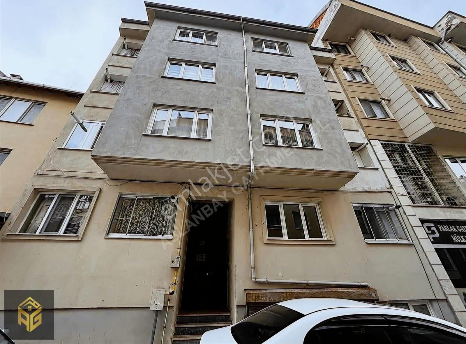 Aslanbay'dan Görükle Merkezde 2+1 Ayrı Mutfaklı Eşyasız Daire