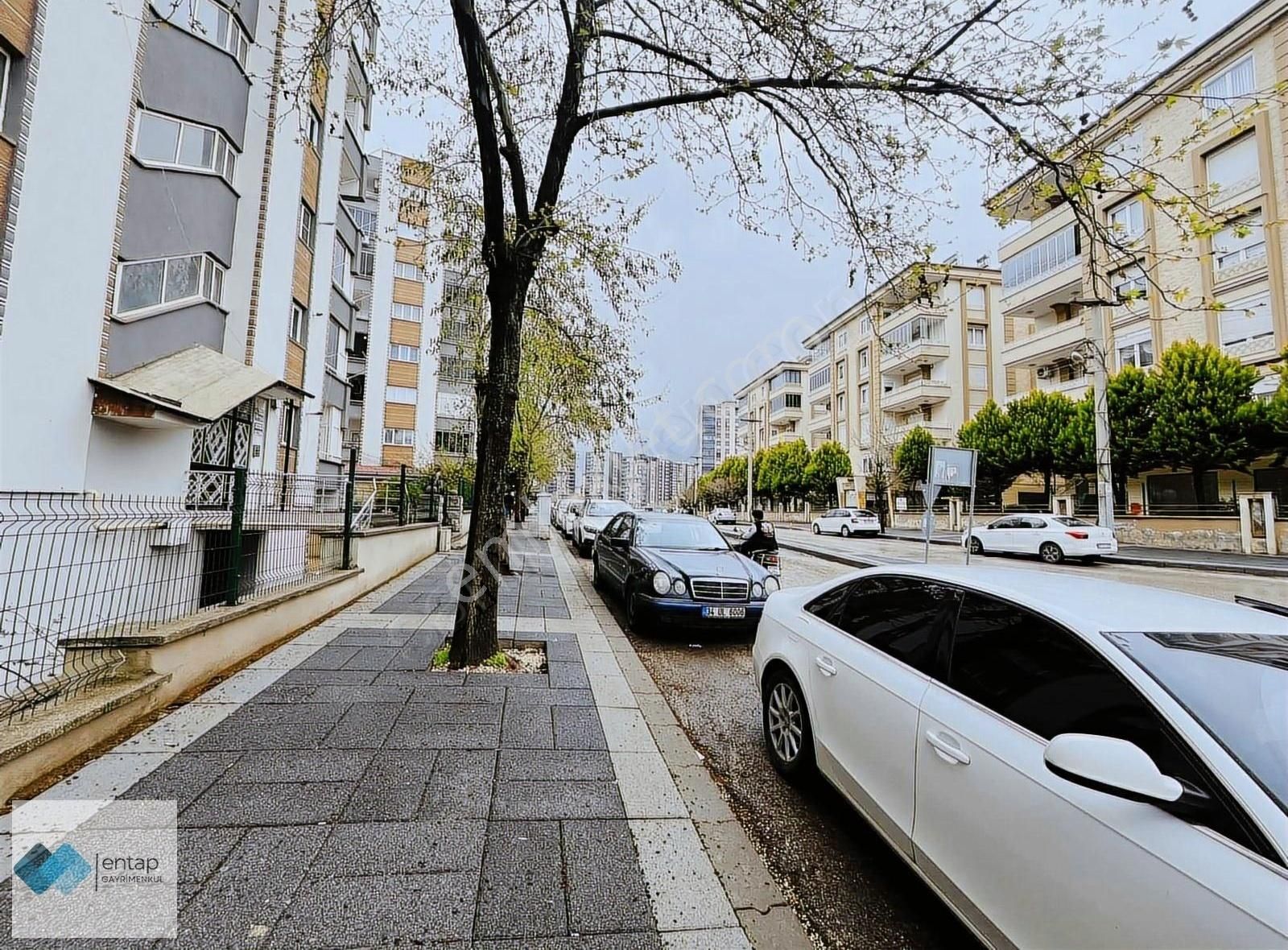 Entap Gayrimenkul'den Batıkent'te Fırsat 3+1 Daire !