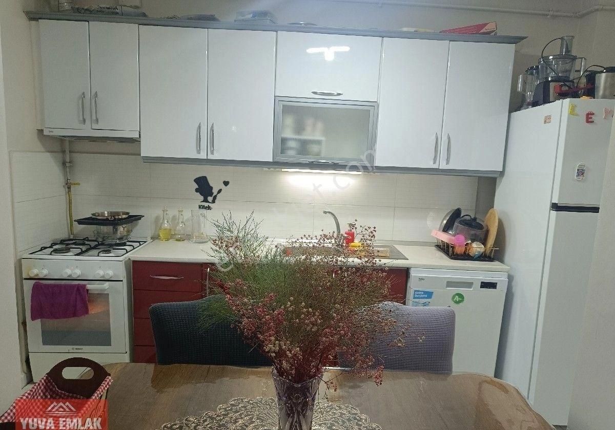 Kayaşehir 23.bölgede Satılık Daire Kısa Sürede Boş