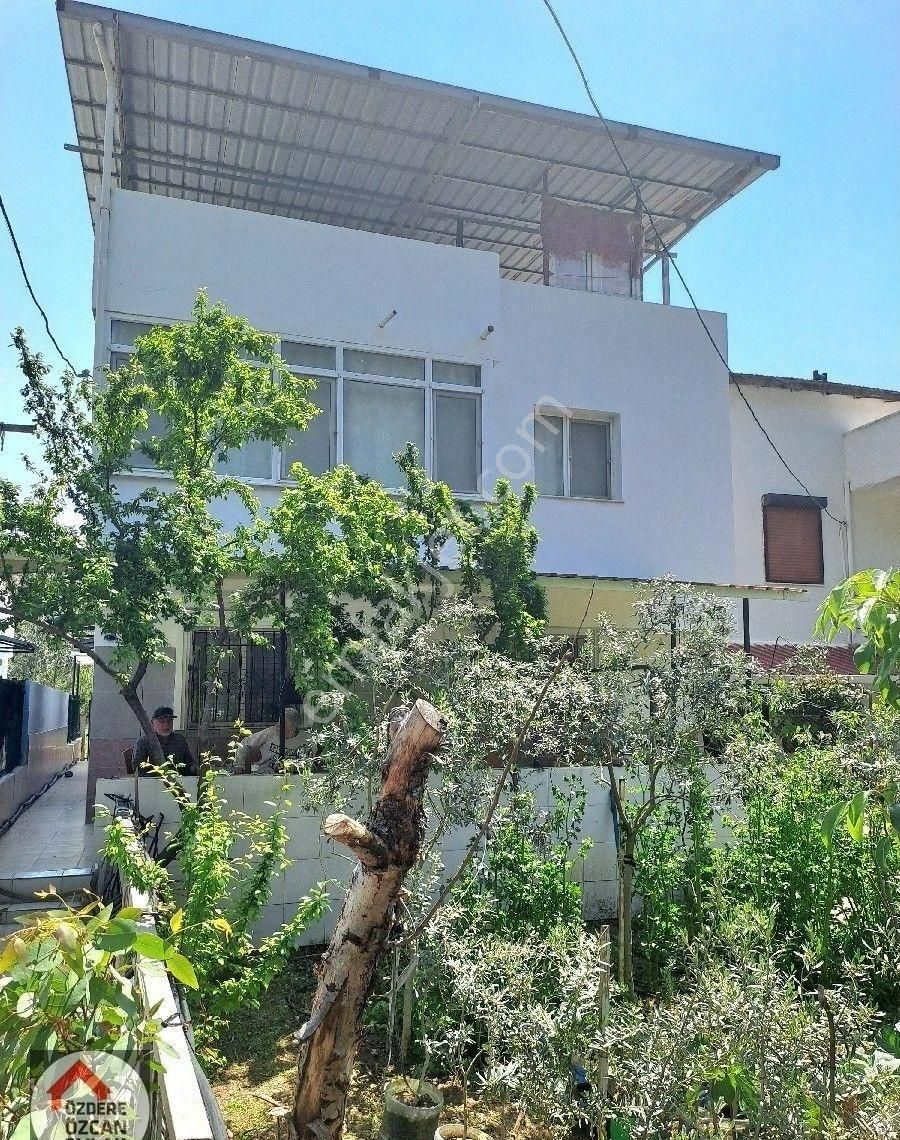 Ahmetbeylide Denize Yakın Devamlı Kiralık 3+1