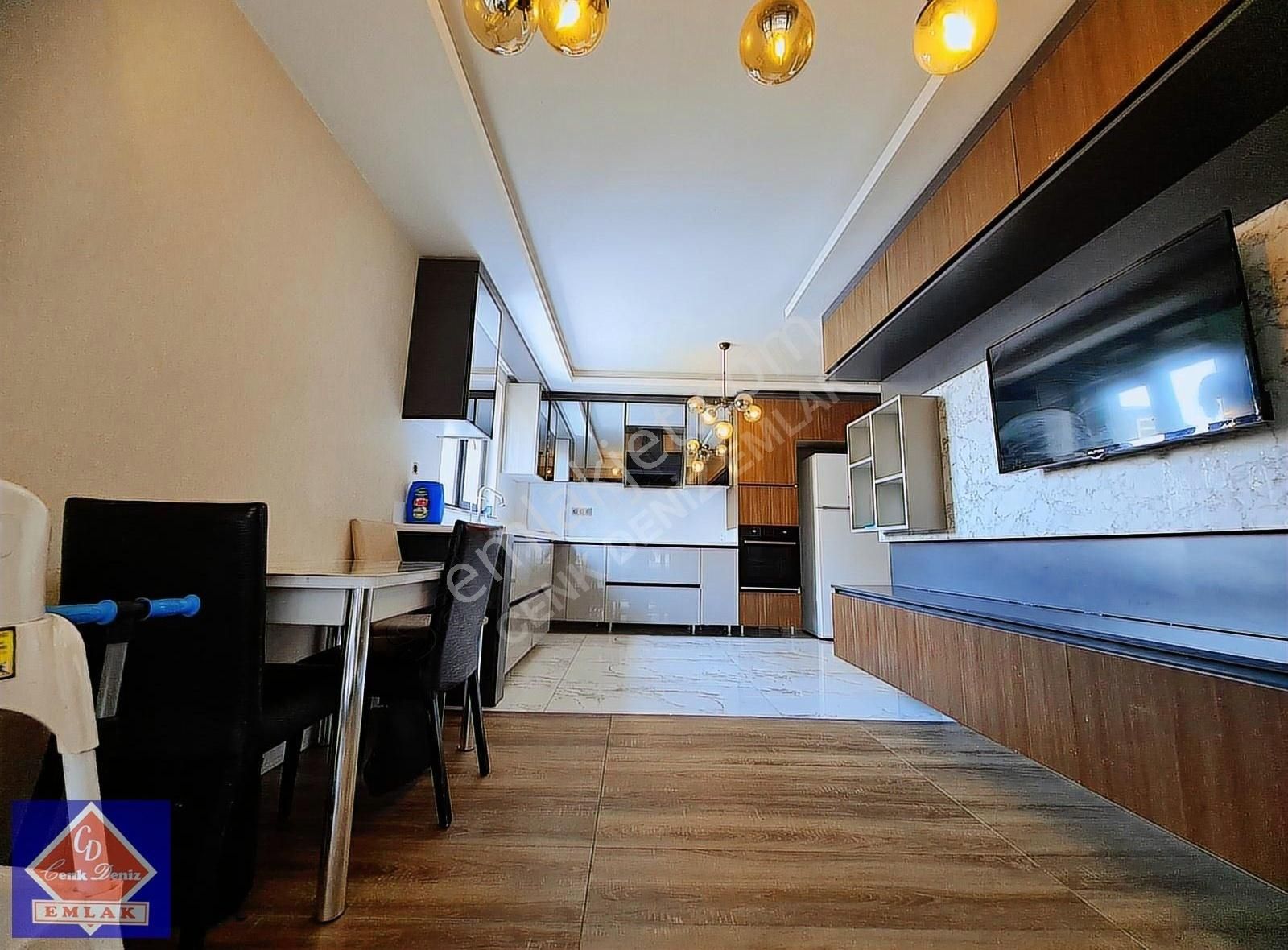 Ovacık'ta 7/24 Özel Güvenlikli & Sosyal Alanlı Sitede 220m² 4+1
