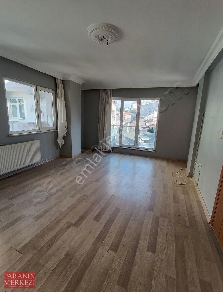 Galataderesi Mina Sokakta Çatı Dubleks 3+1 Kiralık Daire