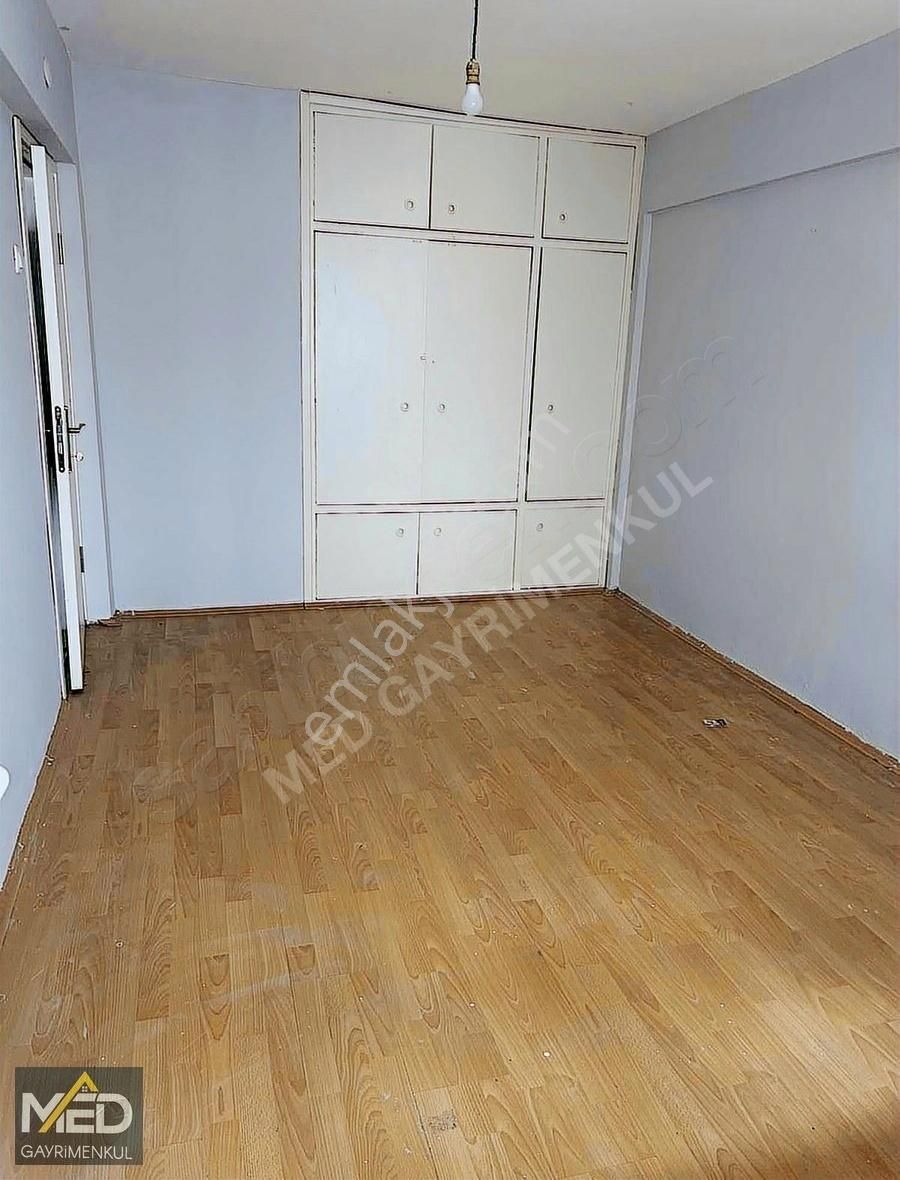 Sivas Merkez Mehmetpaşa Mahallesinde Kiralık 3+1 Daire