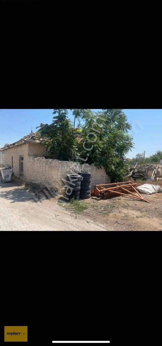 Konsey Gayrimenkul"den Beylerce Mahallesinde Satılık Kerpiç Ev