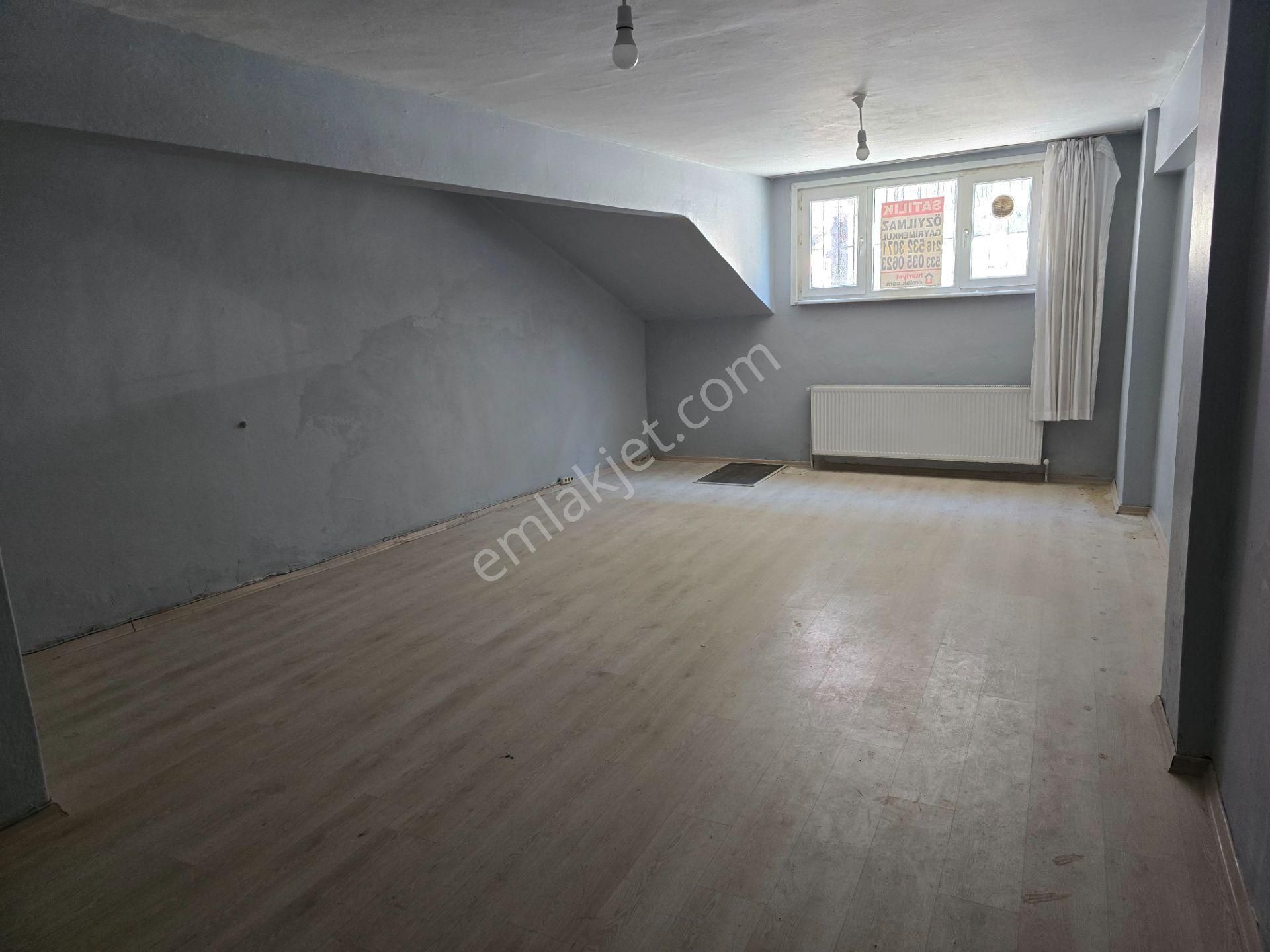 Deluxe 26 ' Dan Zeynep Kamilde Boş Bahçe Katı 3+1 90 M2 Daire