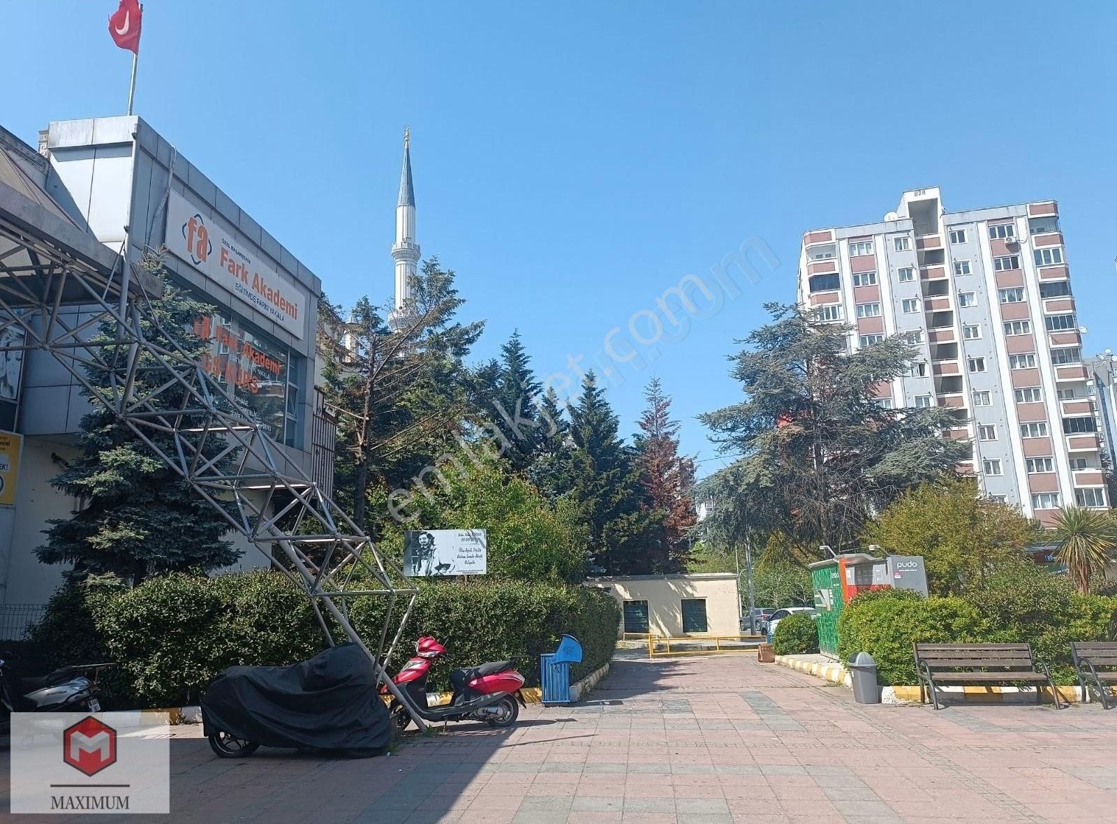 Başakşehir Piramit Çarşı Yanı 3+1 125 M2 Satılık Daire