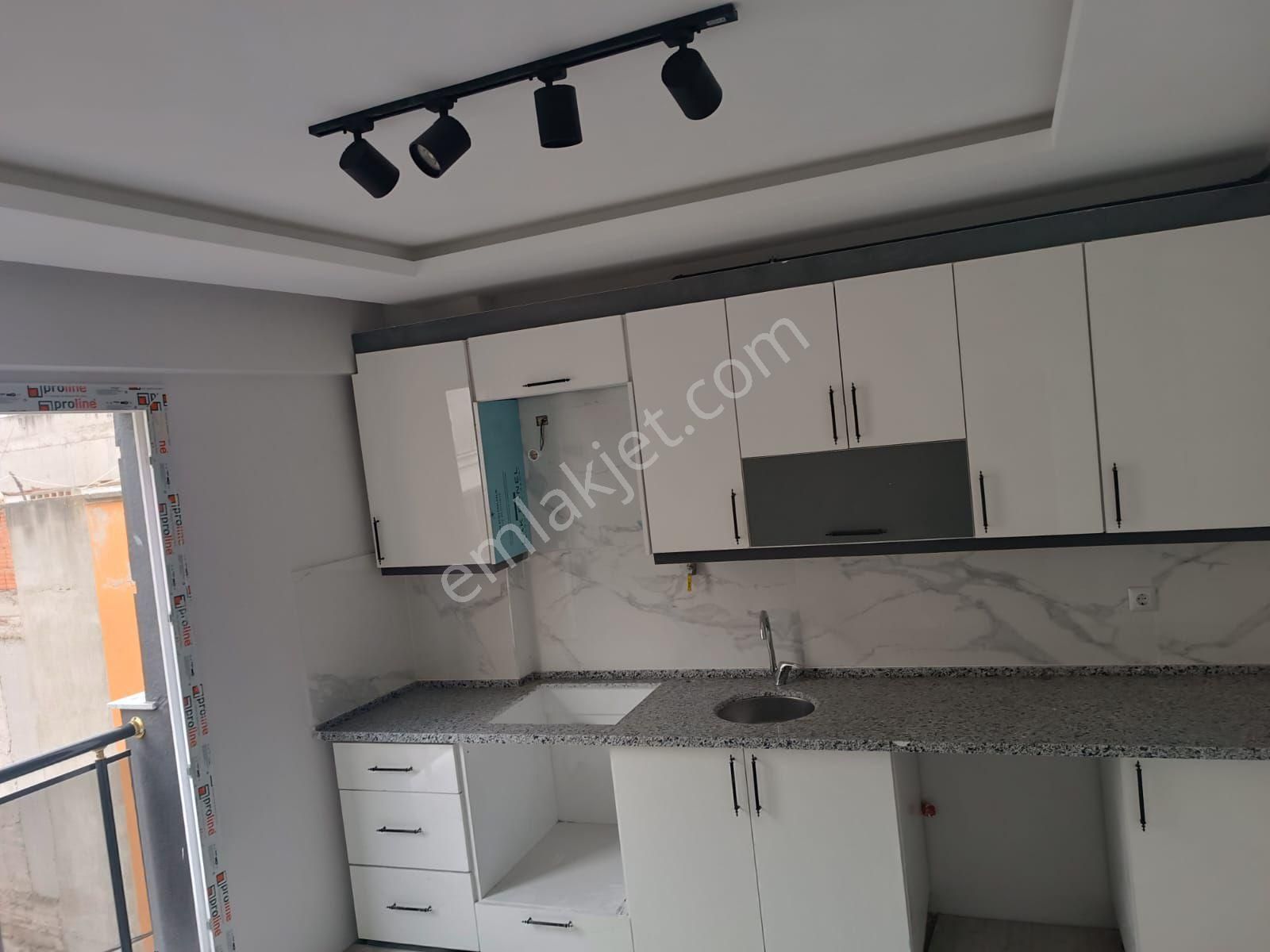 Hataş Gayrimenkulden Cumhuriyet Mahallesi Satılık Sıfır Daireler