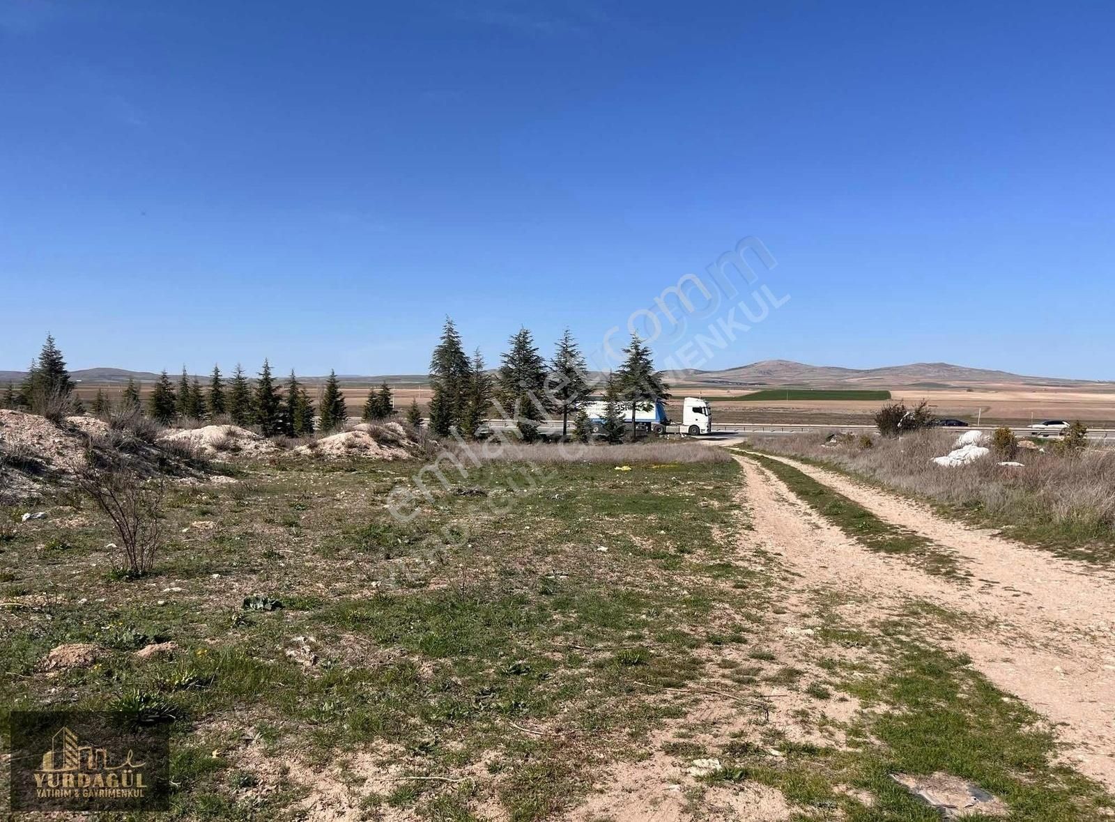 Ankara Çevre Yoluna 300 Metre Mesafede Satılık Arazi