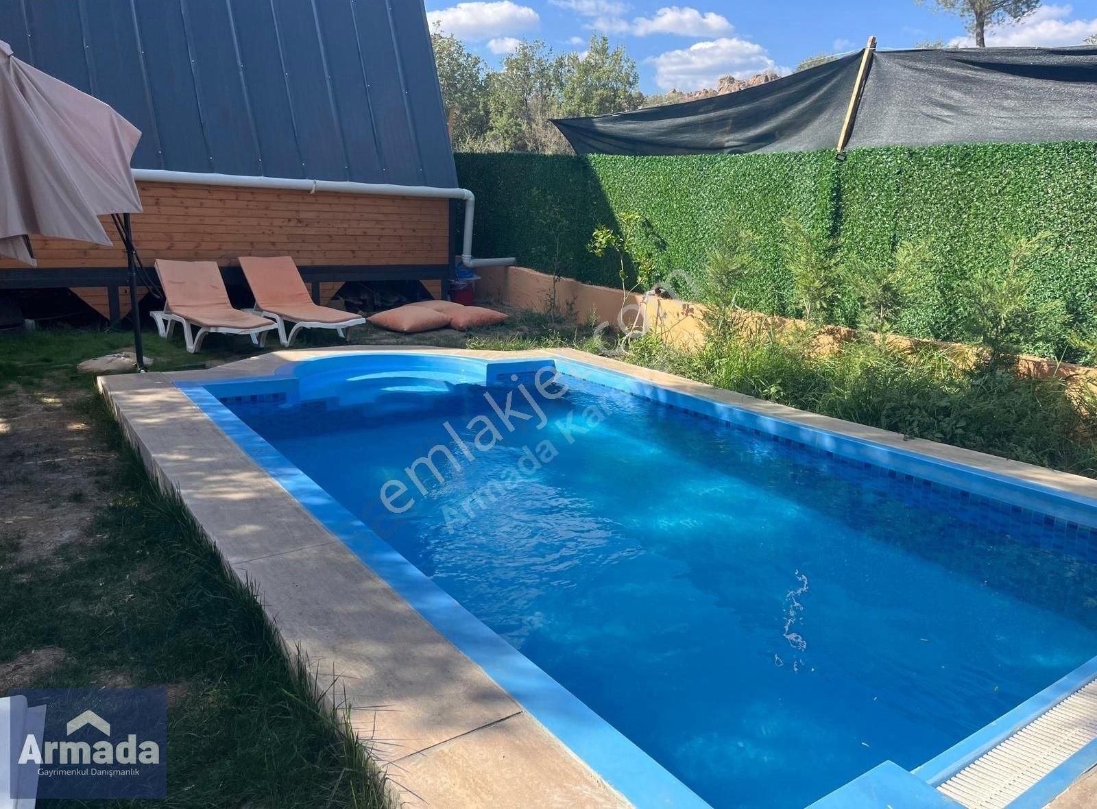 Menderes Künerde 276 M2 İçinde Bungalov Ev
