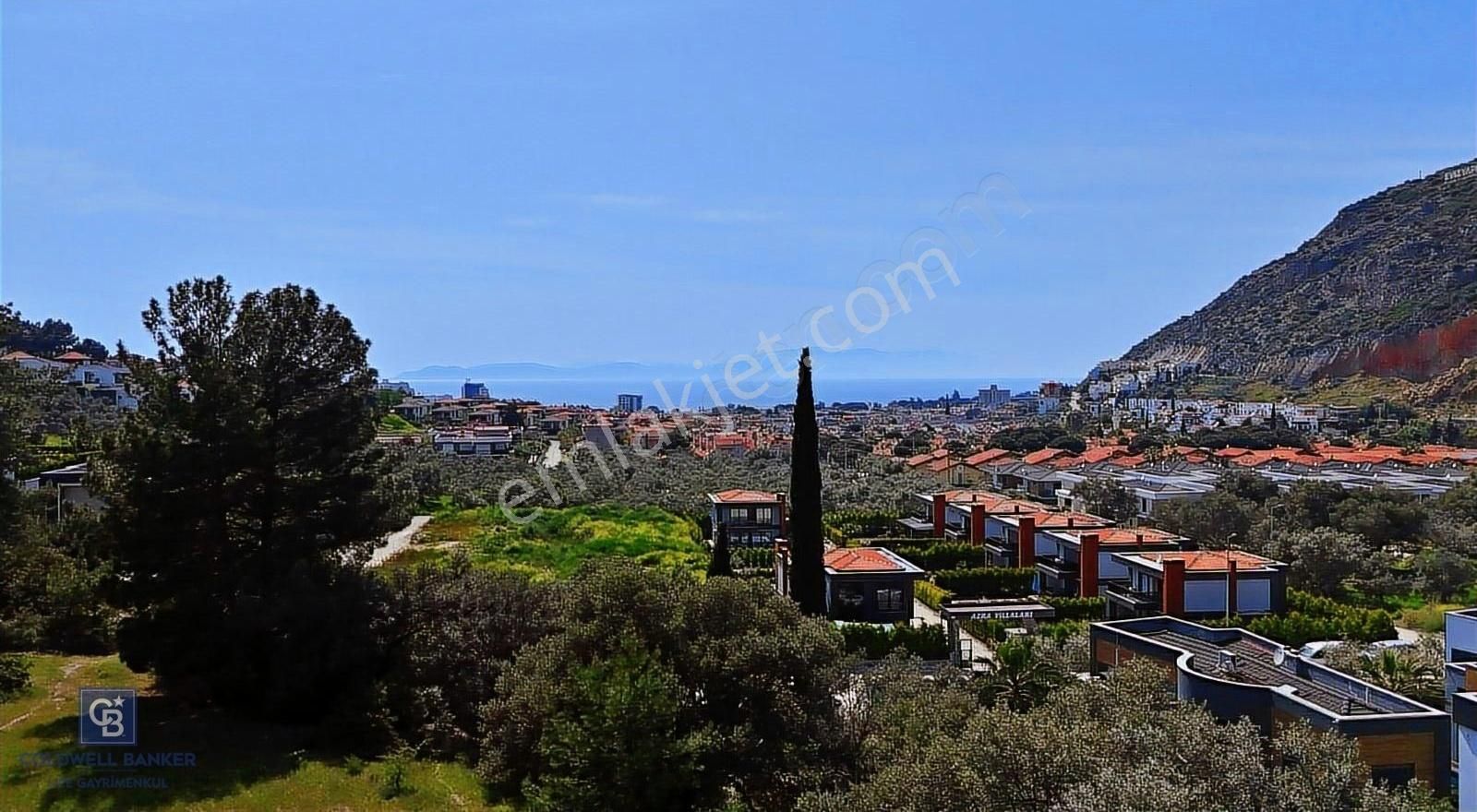 Kuşadası Nda Satılık Villa İmarlı Arsa