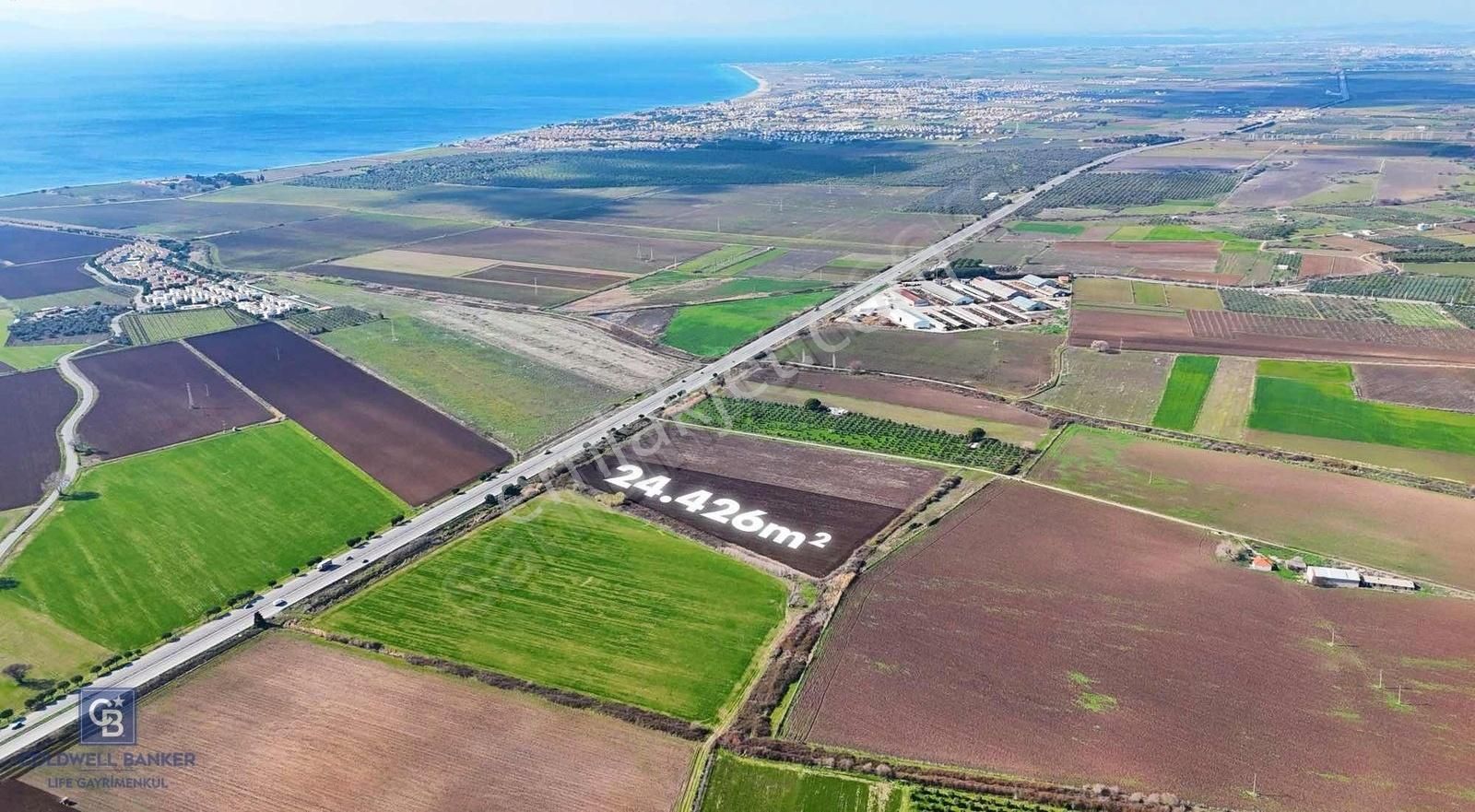 Dikili'de İzmir-çanakkale Yolu Üzeri Depo Ruhsatına Uygun Tarla