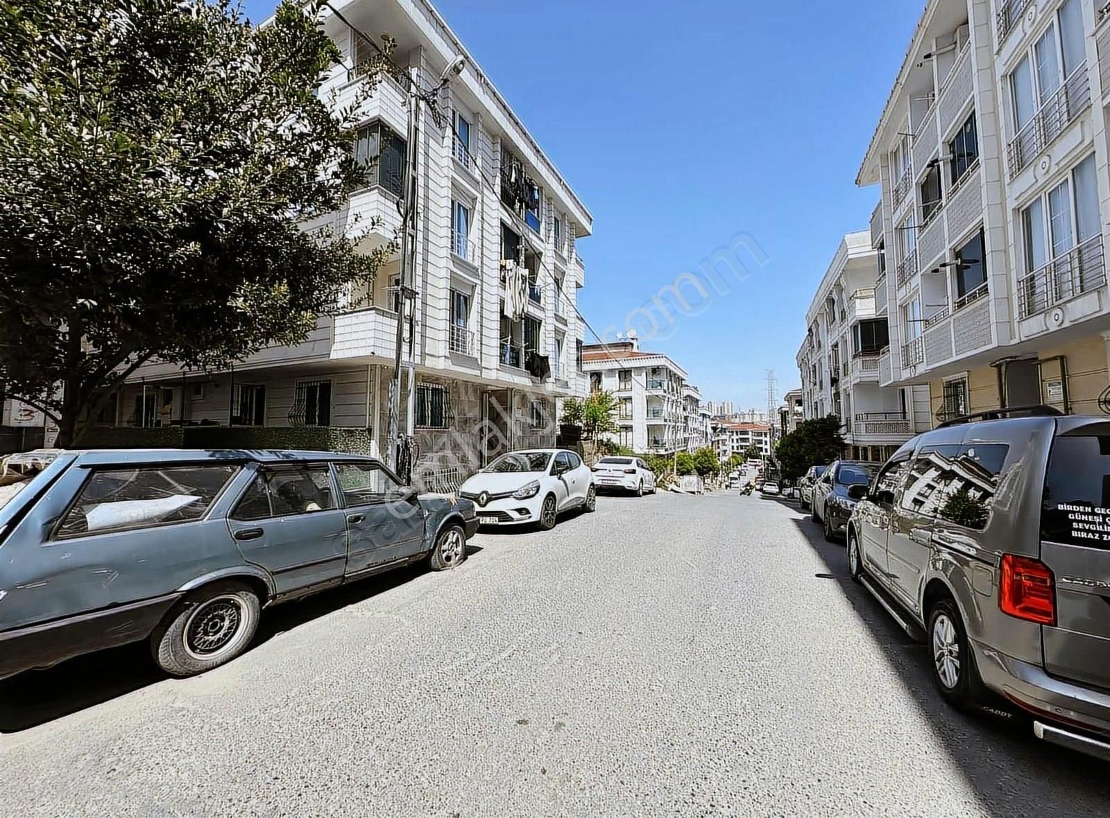 Remax Gelişim-2 Den Kısa Katlı Binada Kaçırılmayacak Fırsat