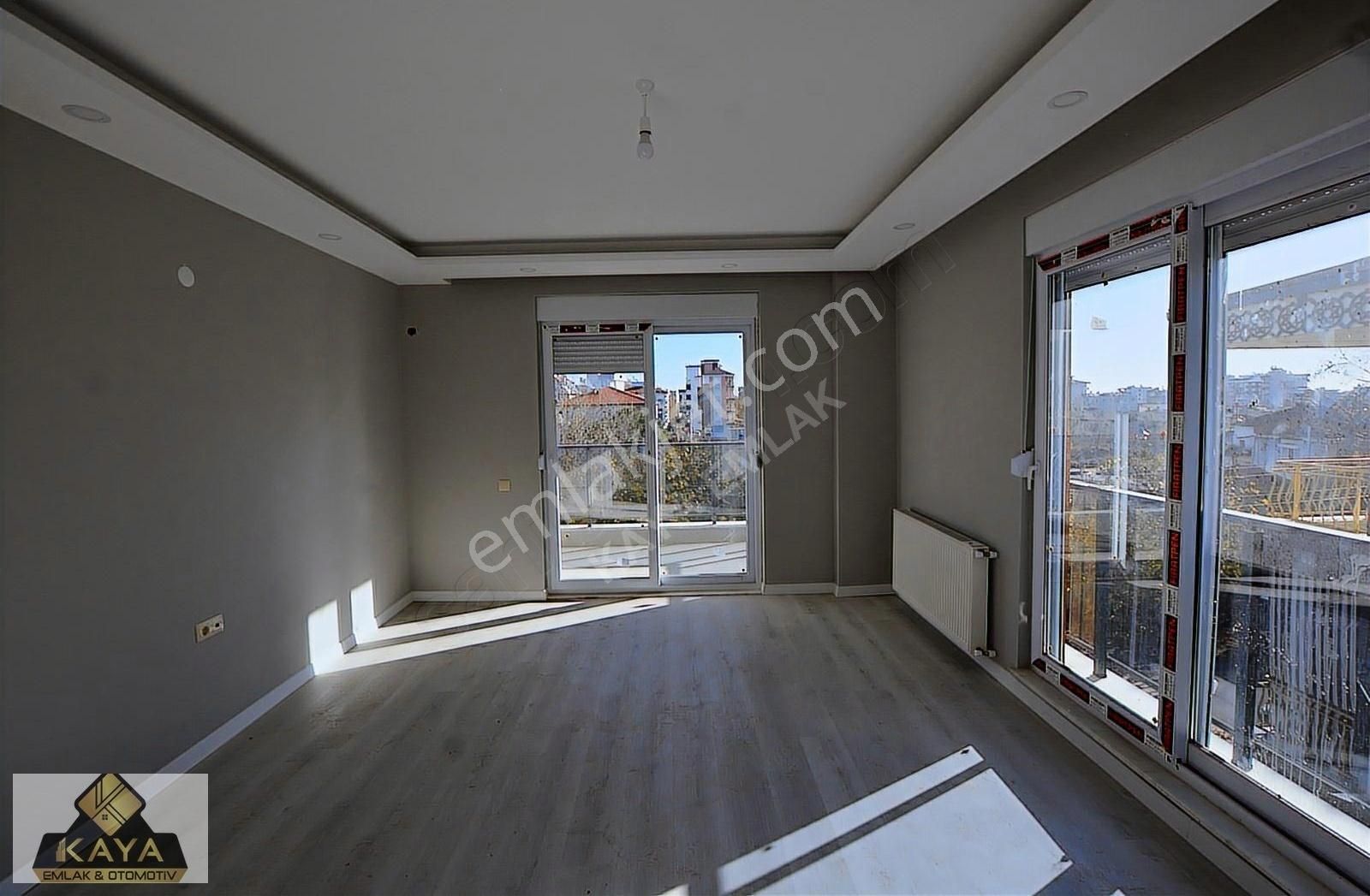 Döşemealtı Bahçeyaka Da Satılık 3+1 Doğalgazlı K.otoparklı Daire