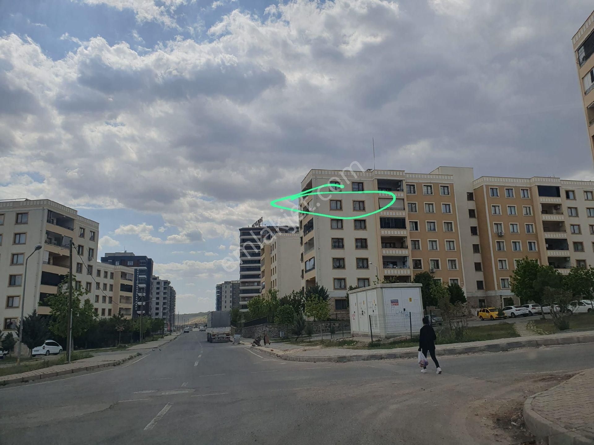 Aksoybey Gayrimenkul Den Şanlıurfa Karaköprü Maşuk Da Sari Binalar Da Satlik 3+1