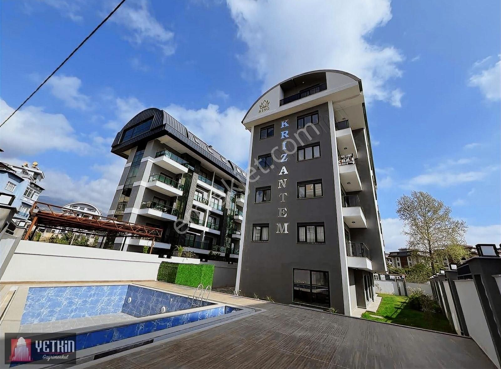 Alanya/oba Çarşamba Mah Havuzlu Site İçinde 1+1 Kiralık Daire