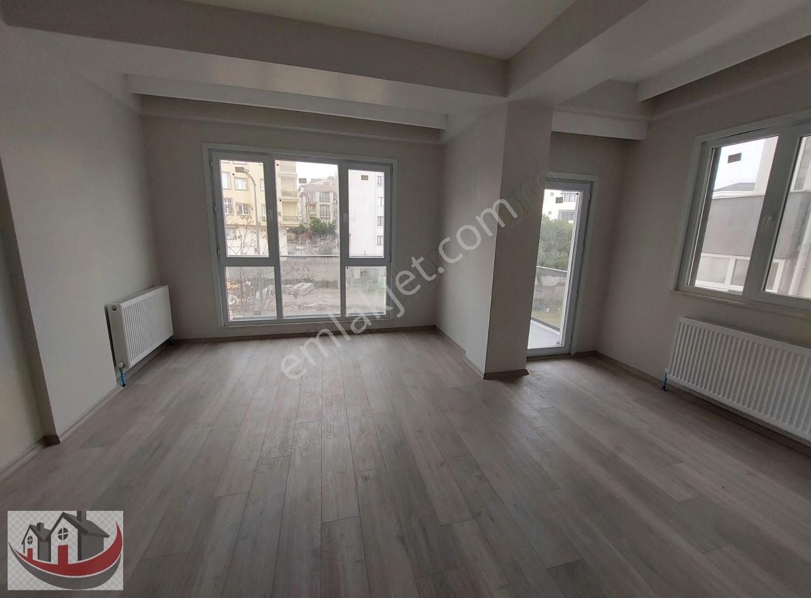Güneyden Metroya 5 Dakika Yürüme 2+1.85m2 Sıfır Daire
