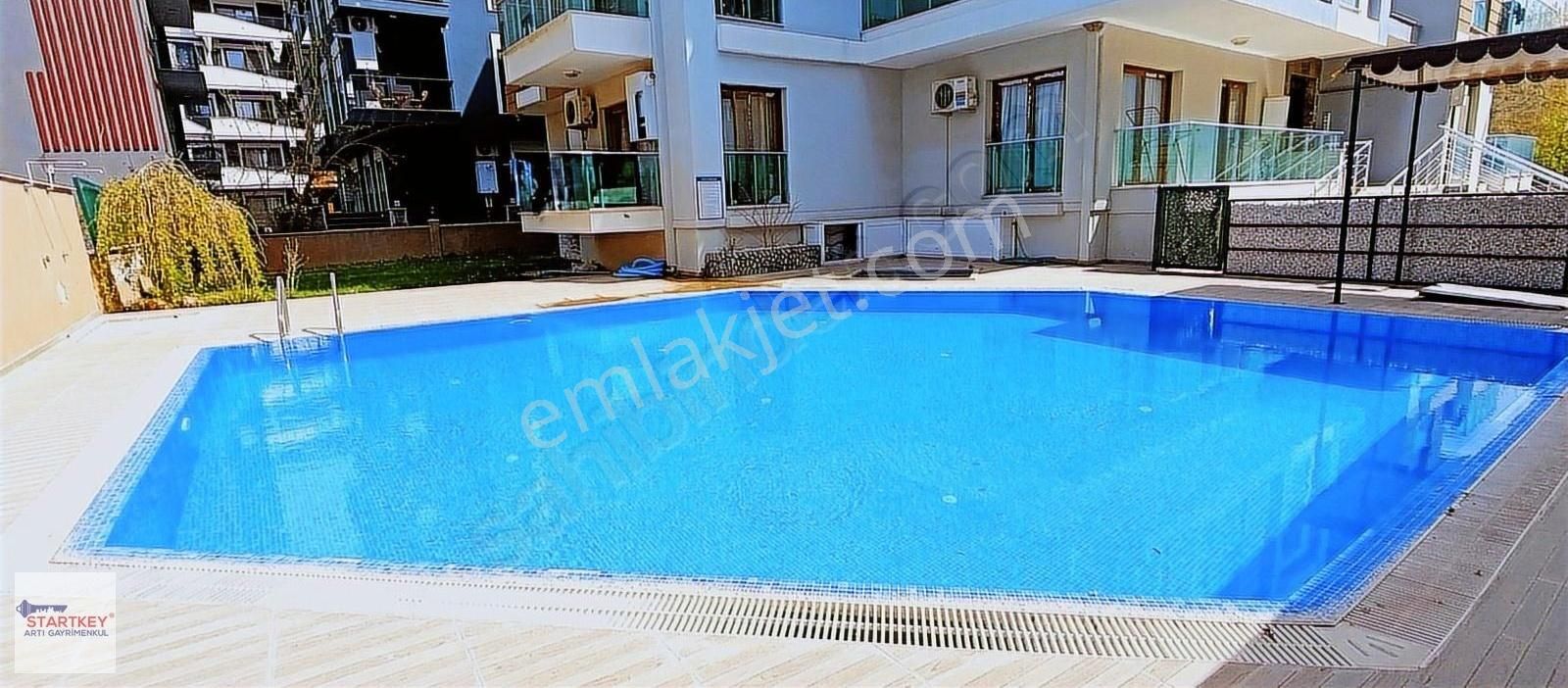 Seyrek Merkezde Açık Havuzlu 1+1 Net 55 M2 Kiralık Daire