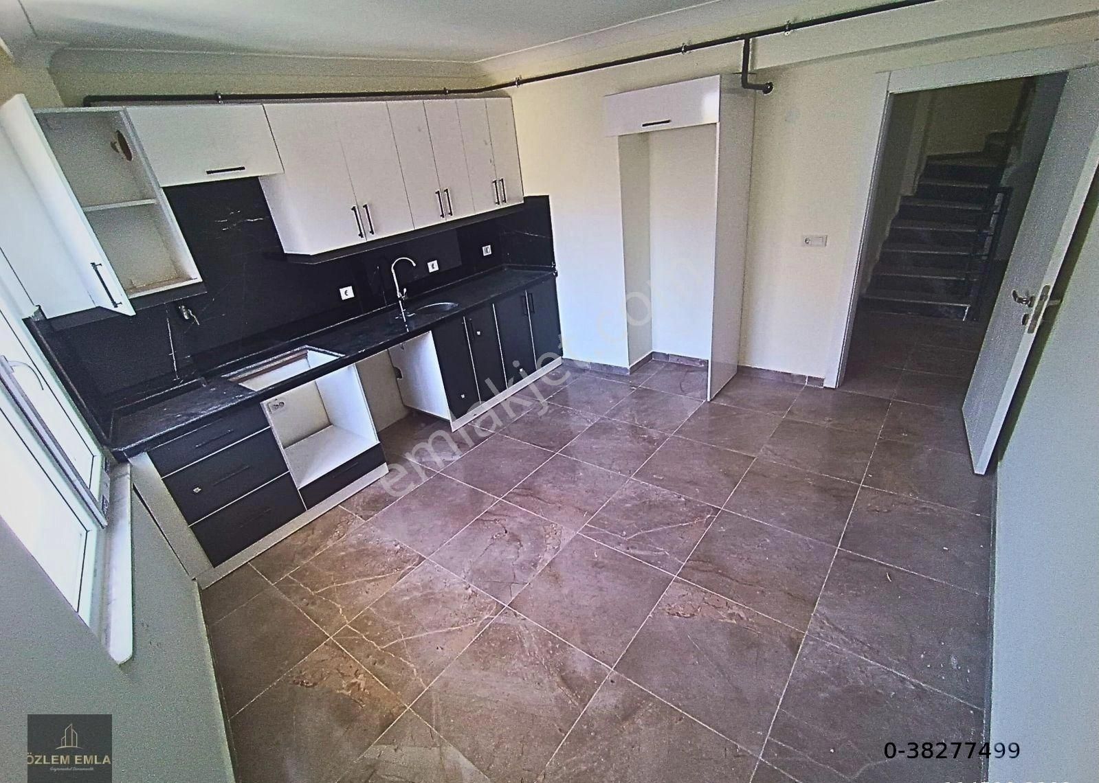 Bandırma Özlem Gayrimenkulden Kayacık Mahallesinde 3+1 Lüx Dublex Daire