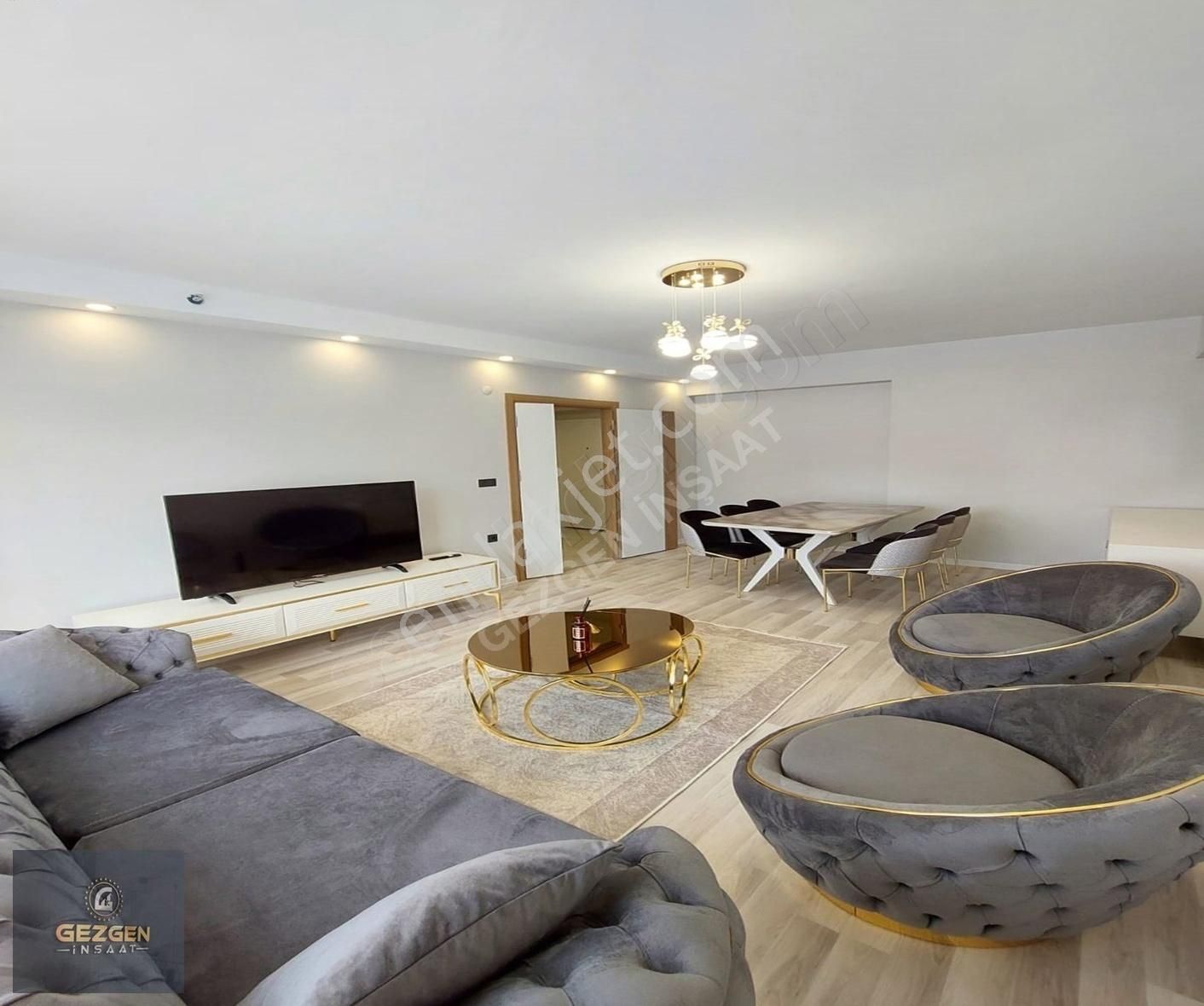 Esenyurt Piri Reis Mahallesinde Gümüş Park Sitesinde 2+1 Satılık Daire
