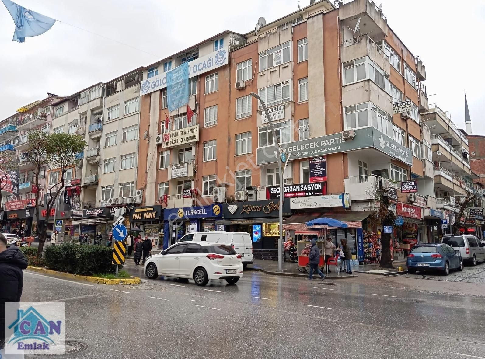 Gölcük Merkez Mahallesi Cadde Üzerinde 2+1 Kiralık Daire