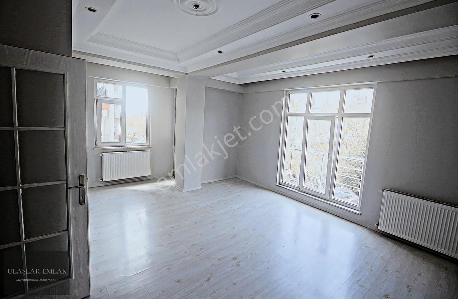 Ulaşlar'dan Finans Merkezi Karşısında 2+1 85 M Kupon Daire