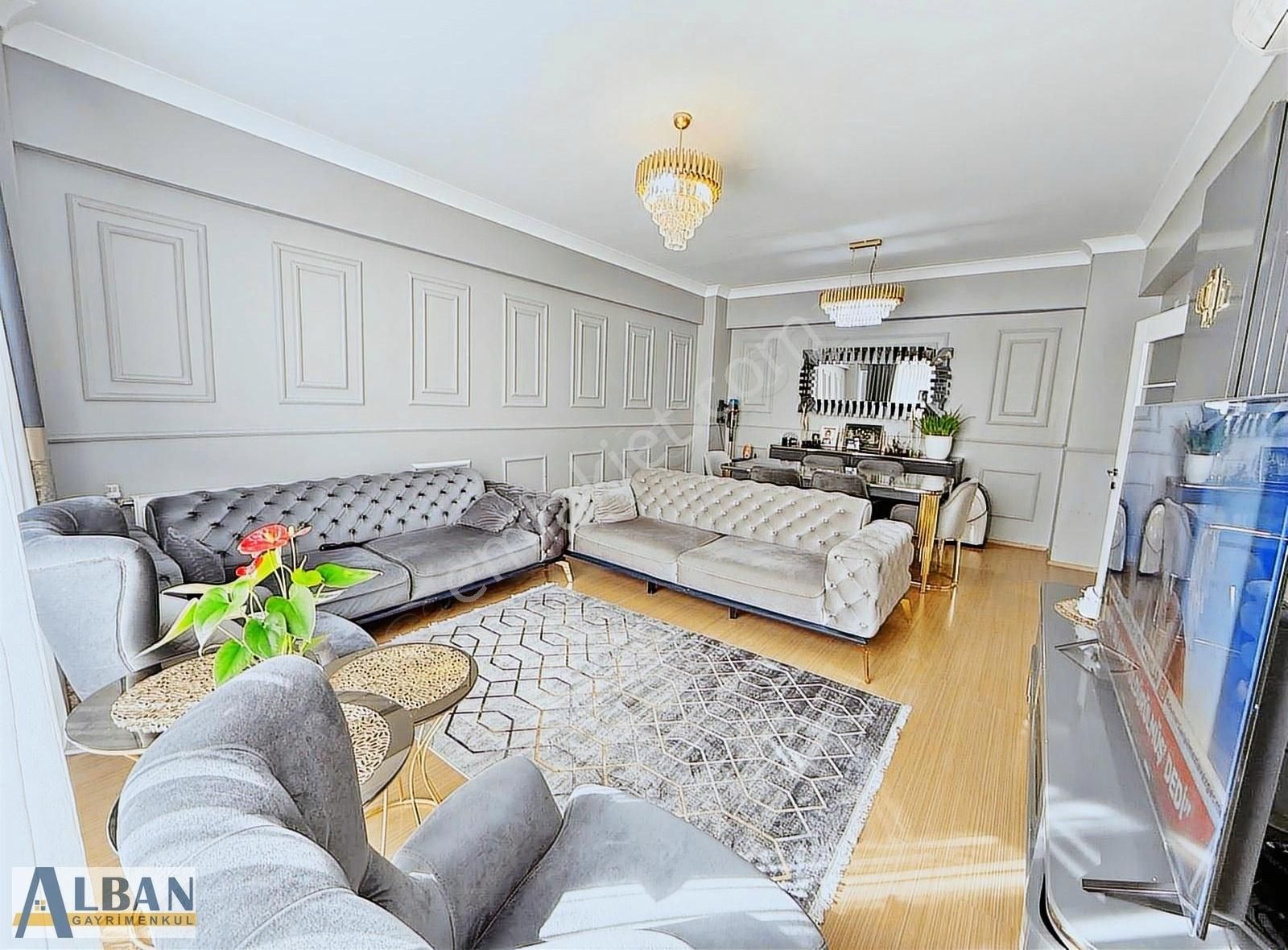 Alban'dan Firuzköy Bulvarı'na 1 Dk Otoparklı Site İçerisinde 2+1