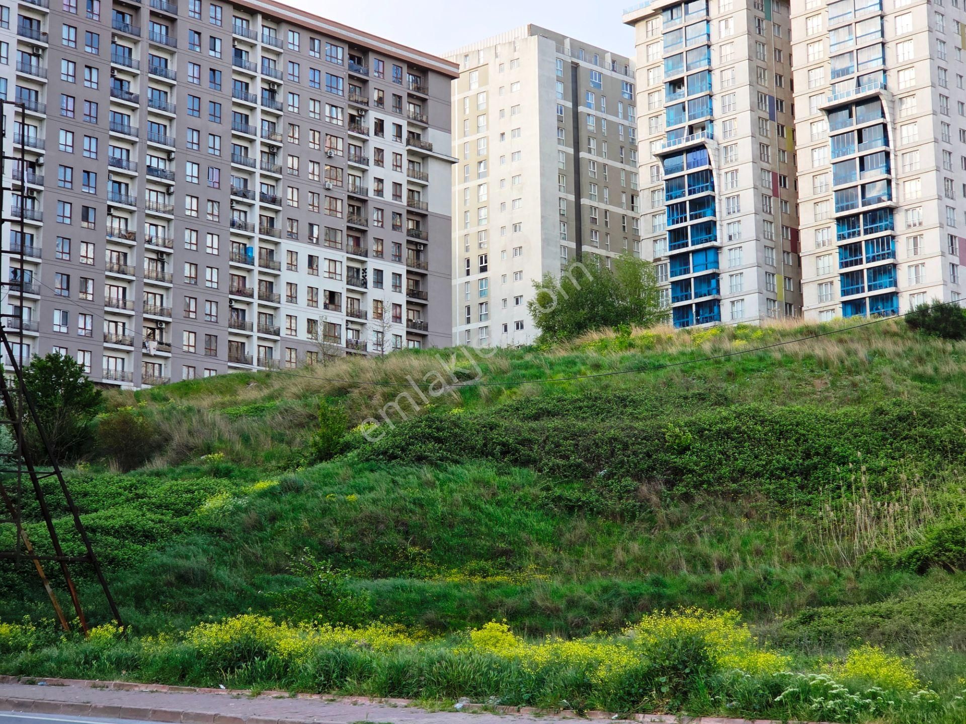 Esenyurt İnnovia Karşısı 216m2 Ticari+konut İmarlı Satılık Arsa