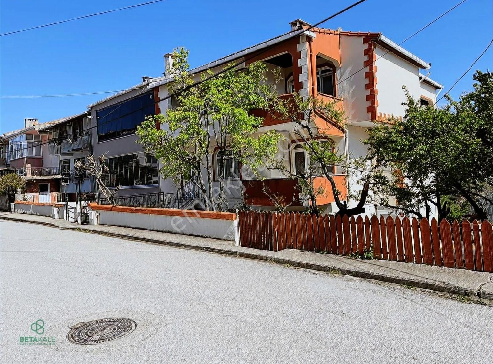 Özer İlköğretim Yanı İskanlı Kapalı Mutfak 3+1 Daire