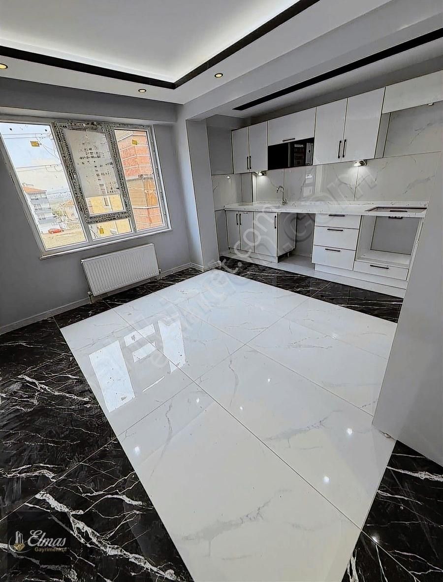 Satılık Eskişehir Şehir Hastanesi Yakını Özel Garajlı 3+1 Daire
