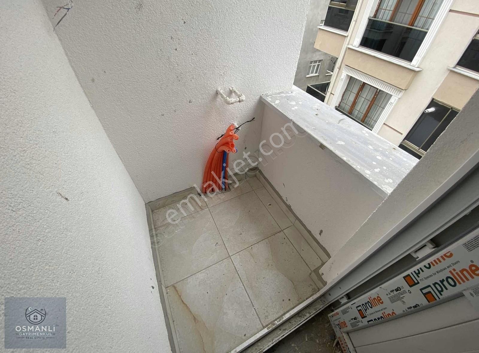 |osmanlı|merkezi Konumda Ara Kat 2+1 Sıfır Daire
