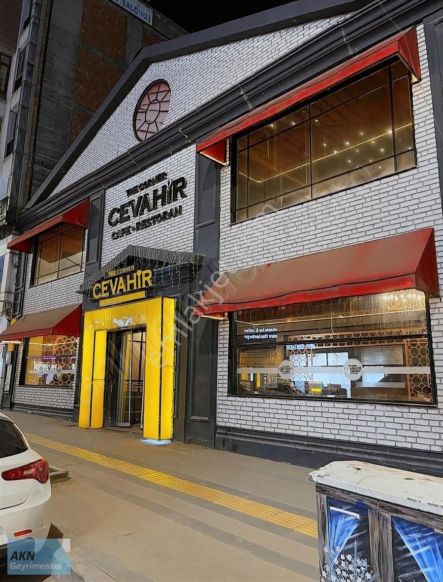 Akn'den Maraş Cadde Üstünde Kurumsal Mağazaya Müthiş Lokasyon