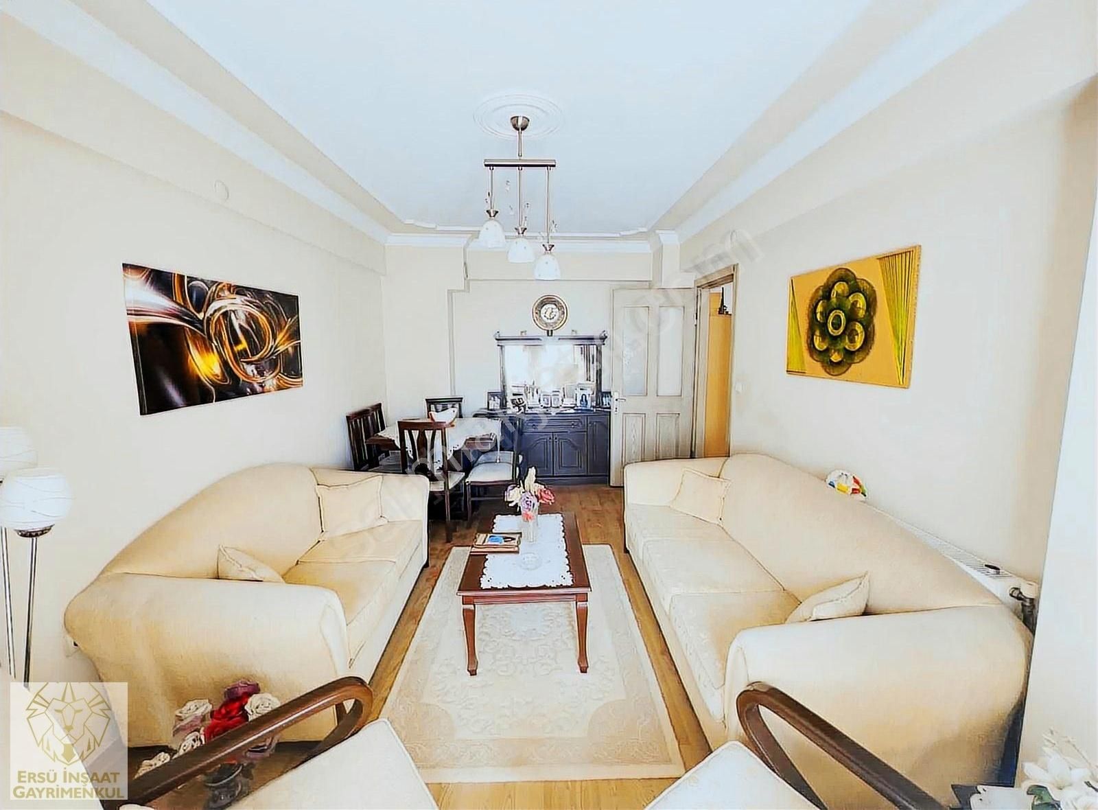 Ersü'den 3+1 110m2 Çift Cephe Doğalgazlı Otoparklı Köşe Daire
