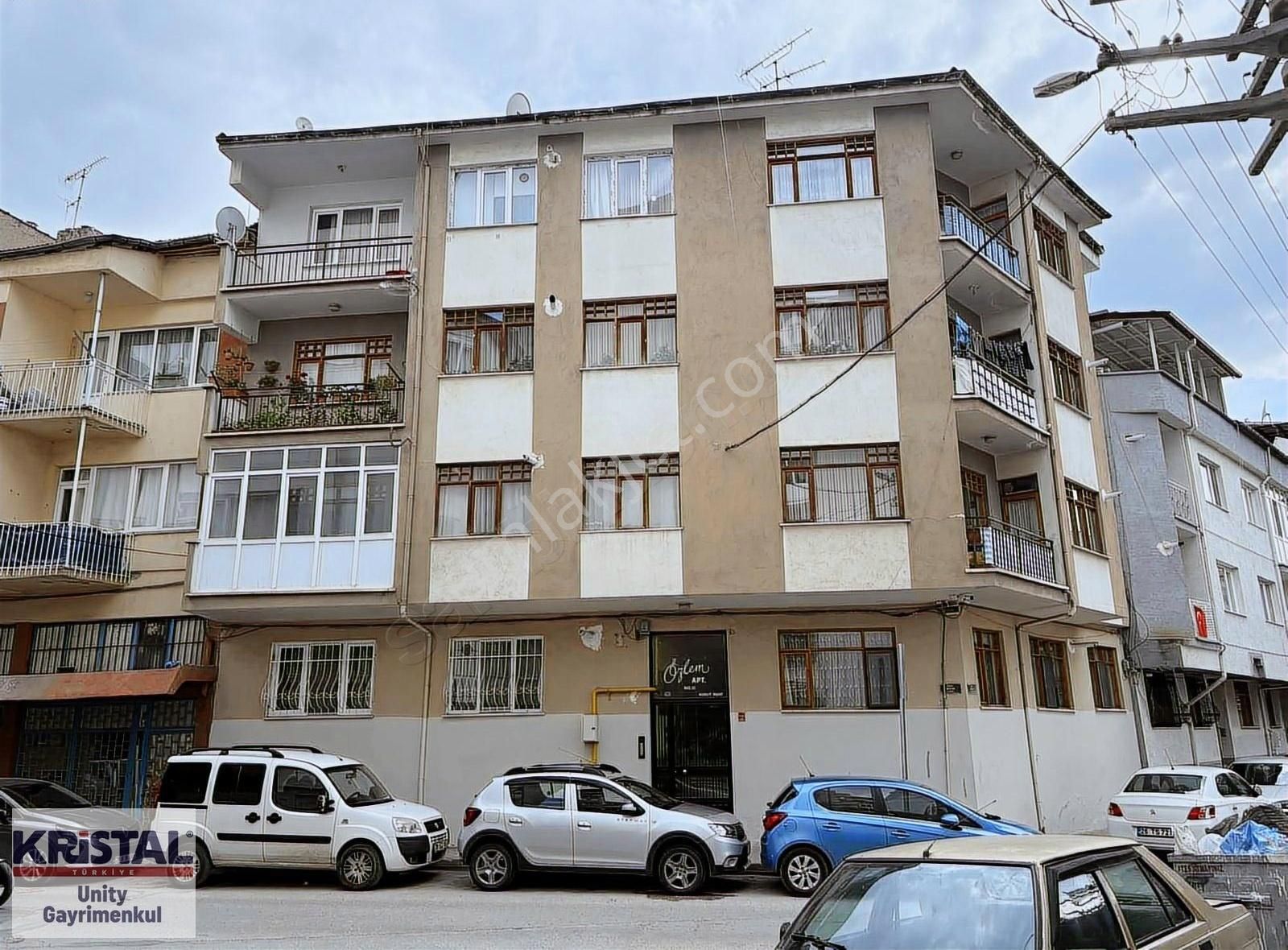 Atatürk Cd. Gülay Kanatlı Ortaokulu Arkası Satılık 3+1 Daire