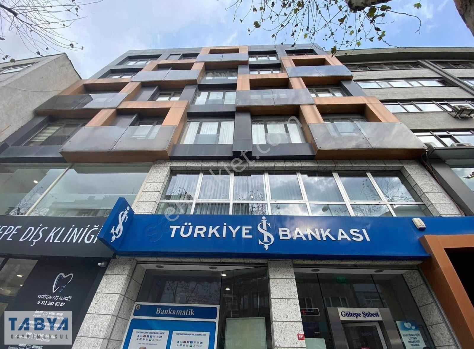 Metroya Yakın Eşyalı 1+1 Cadde Üzerinde Kiralık Daire